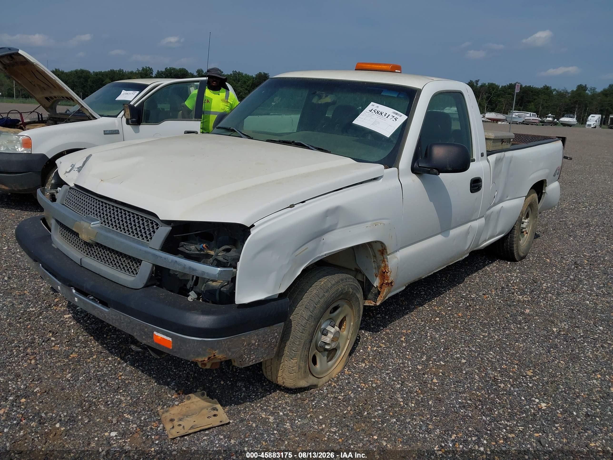 2004 Chevrolet Silverado 1500 Work Truck White vin: 1GCEK14X94Z215245