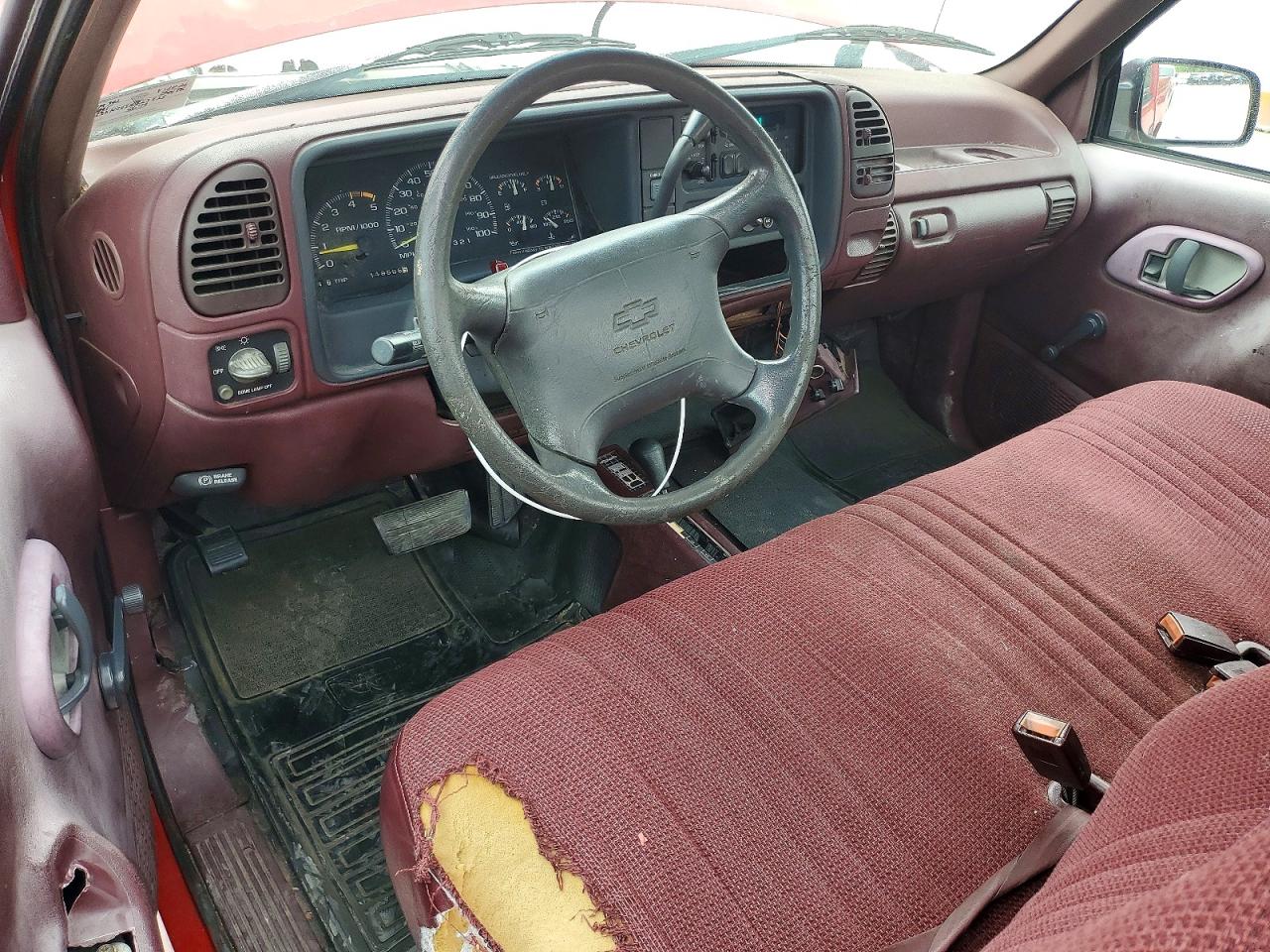 1995 Chevrolet Gmt-400 K1500 Red vin: 1GCEK14Z4SZ223428