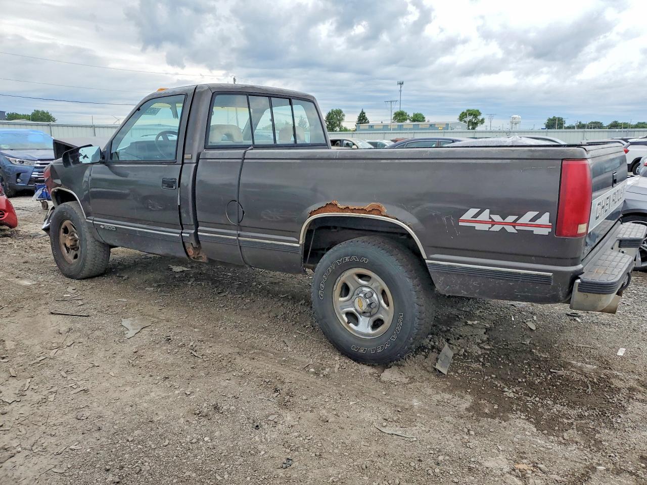 1992 Chevrolet Gmt-400 K1500 Gray vin: 1GCEK14Z5NE156818