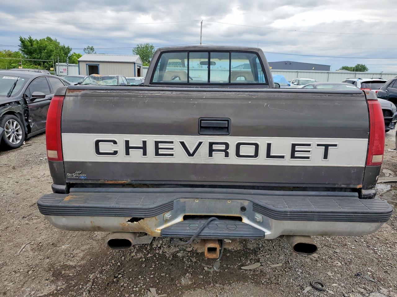 1992 Chevrolet Gmt-400 K1500 Gray vin: 1GCEK14Z5NE156818