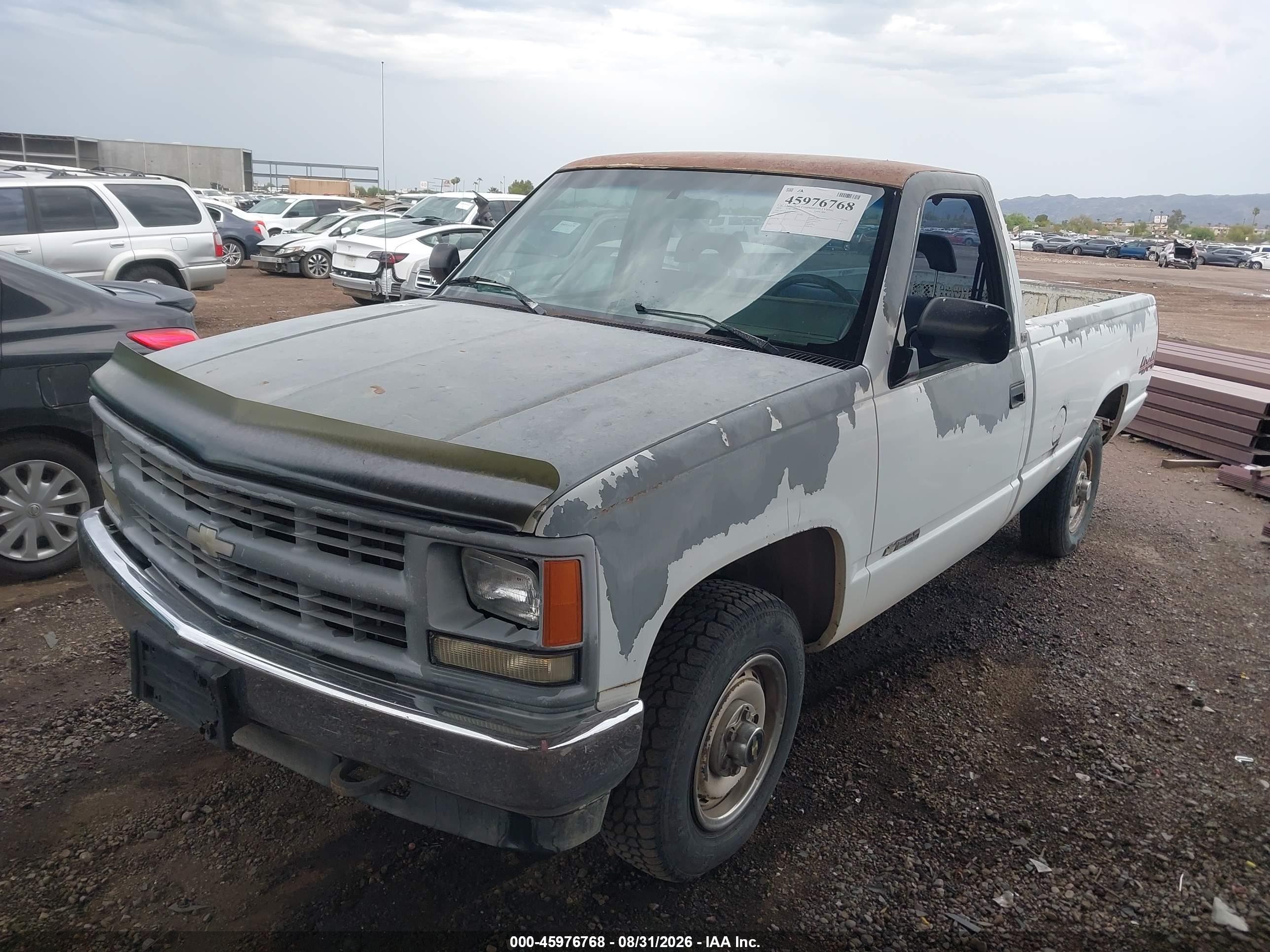 1994 Chevrolet Gmt-400 K1500 White vin: 1GCEK14Z7RZ132633