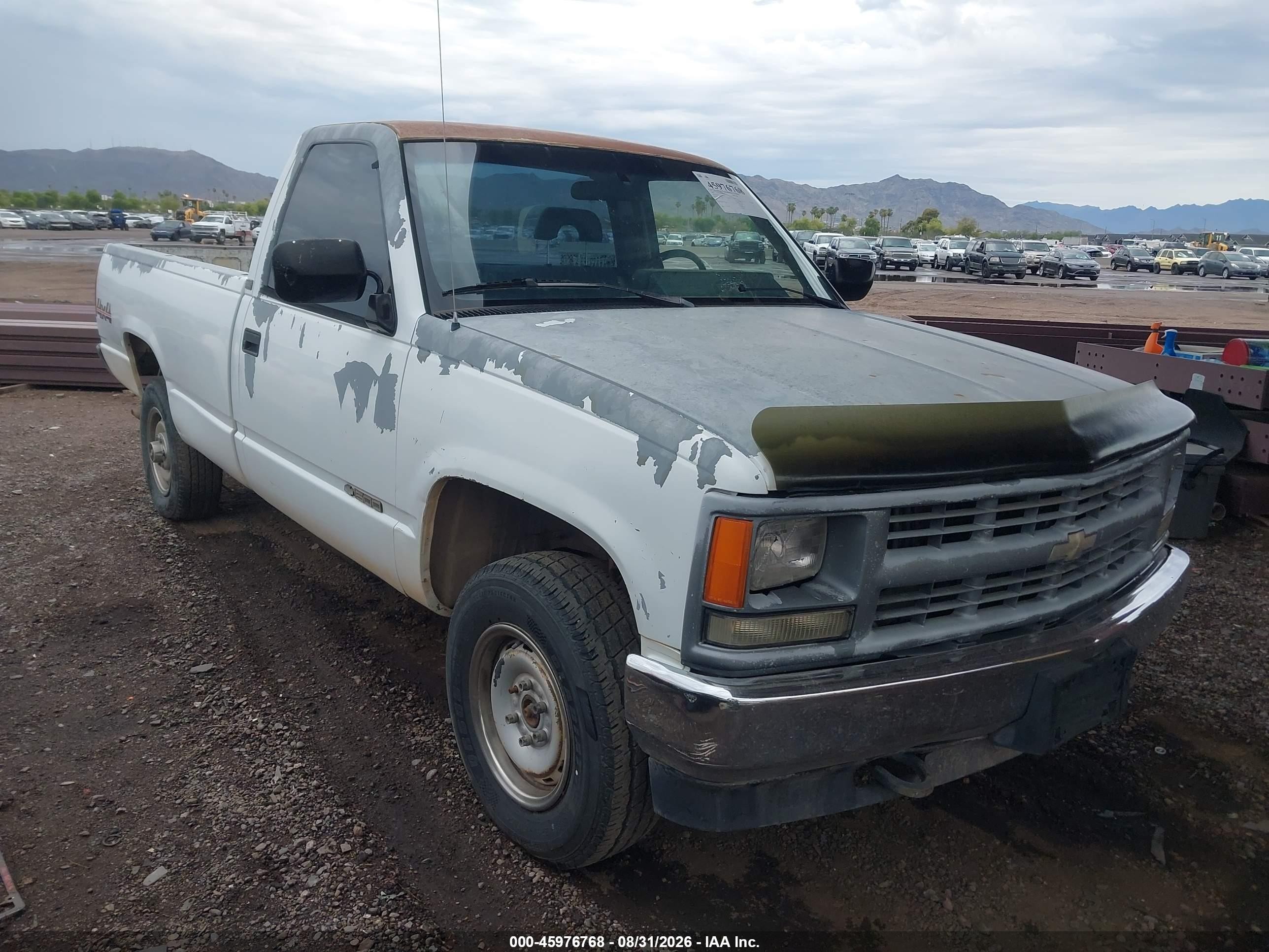 1994 Chevrolet Gmt-400 K1500 White vin: 1GCEK14Z7RZ132633
