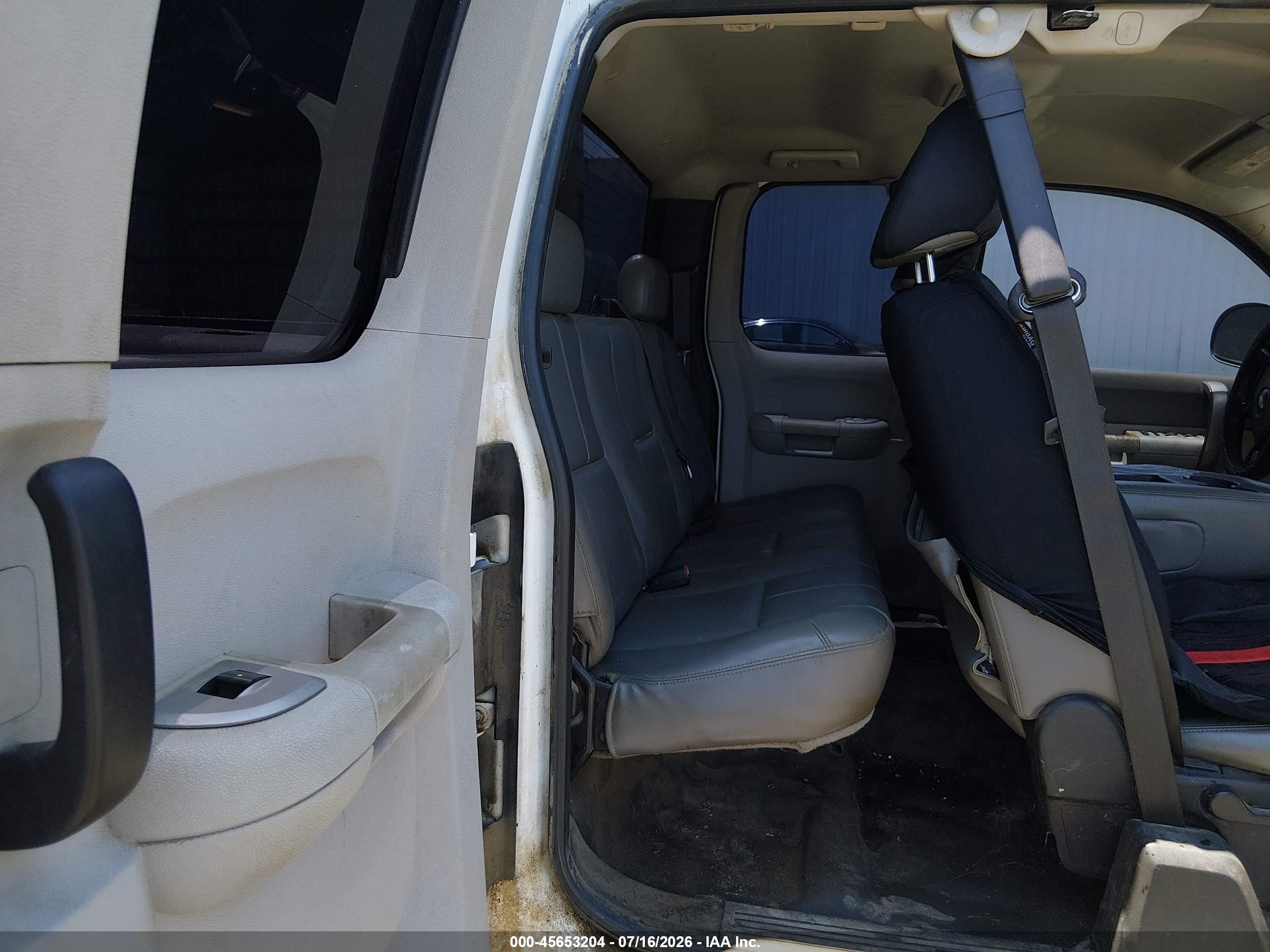 2007 Chevrolet Silverado 1500 Work Truck Белый vin: 1GCEK19007Z590926