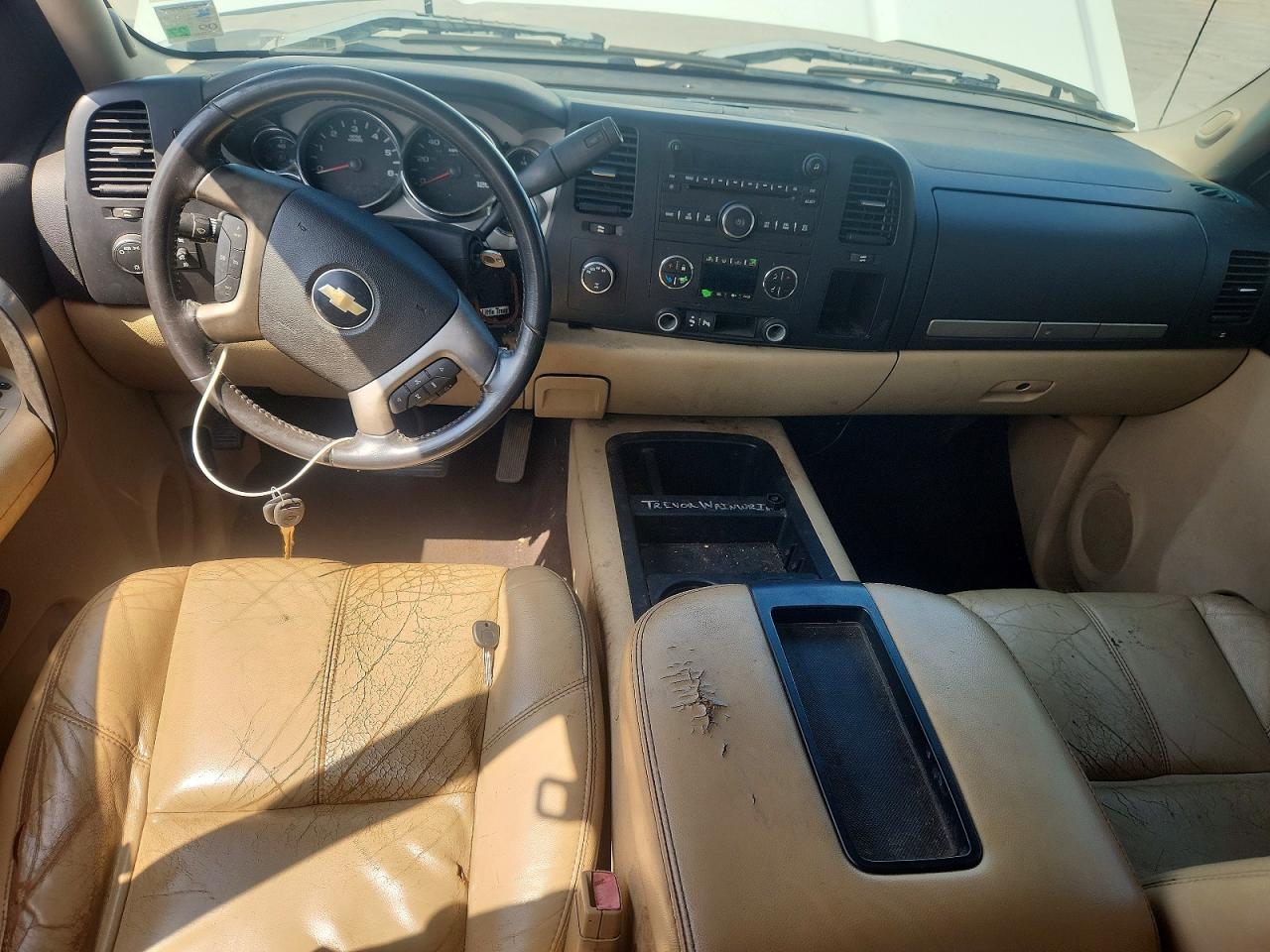 2007 Chevrolet Silverado K1500 White vin: 1GCEK19027Z613803