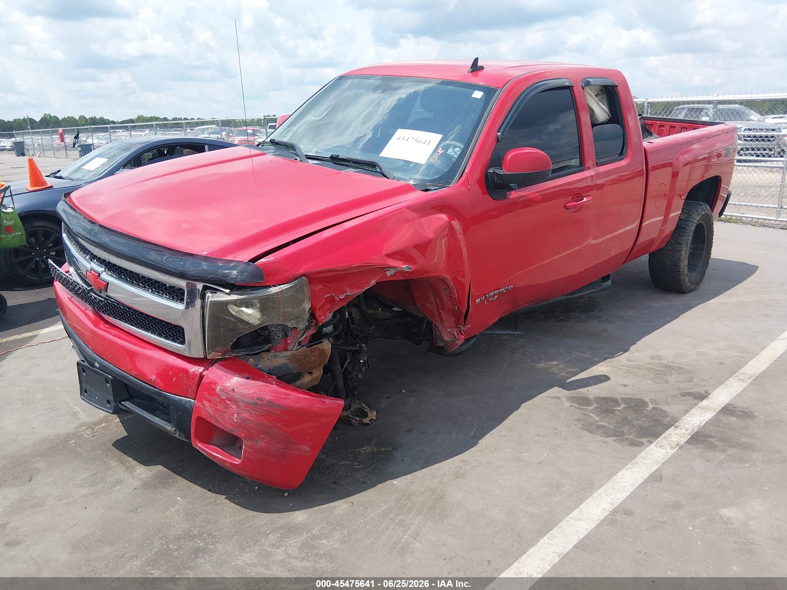 2008 Chevrolet Silverado 1500 Ltz Red vin: 1GCEK19028Z146173