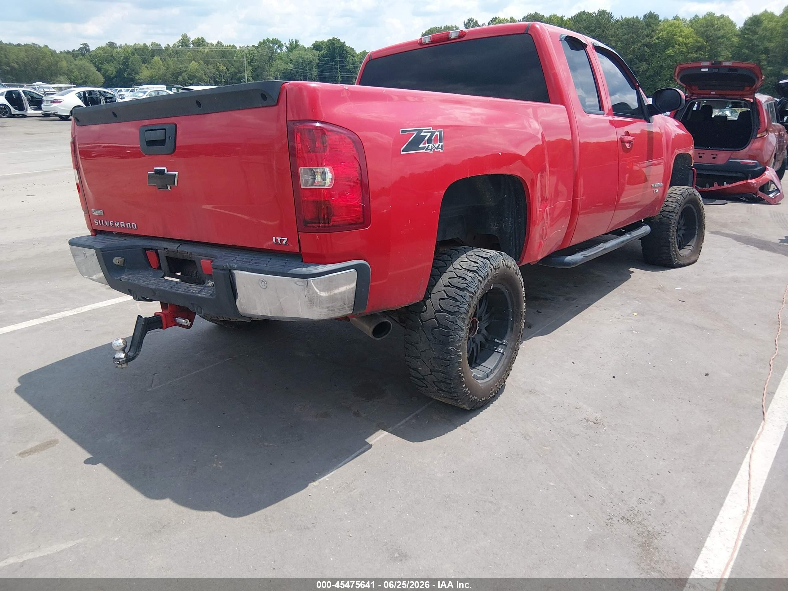 2008 Chevrolet Silverado 1500 Ltz Red vin: 1GCEK19028Z146173