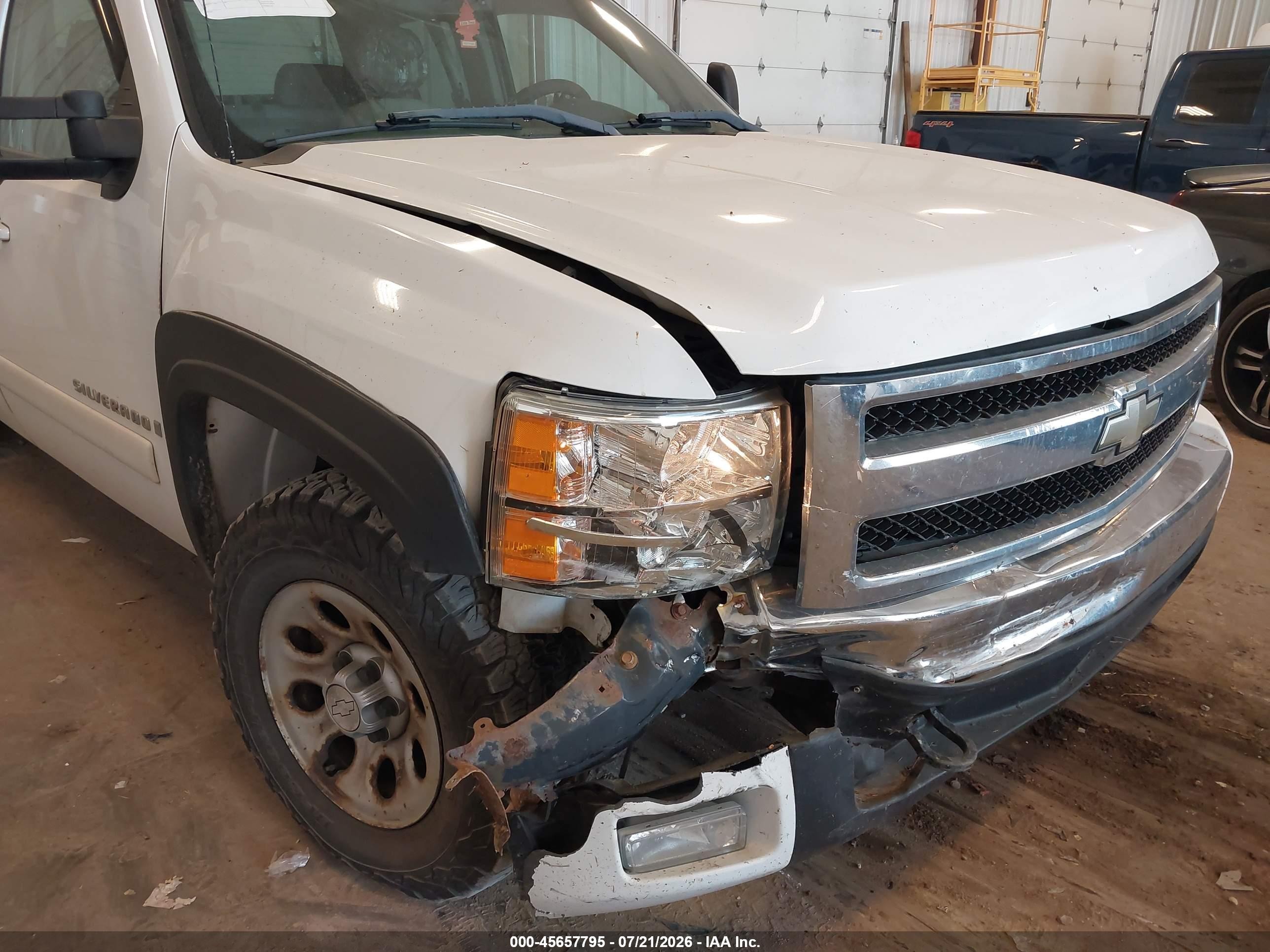 2007 Chevrolet Silverado 1500 Ltz White vin: 1GCEK19037Z570279