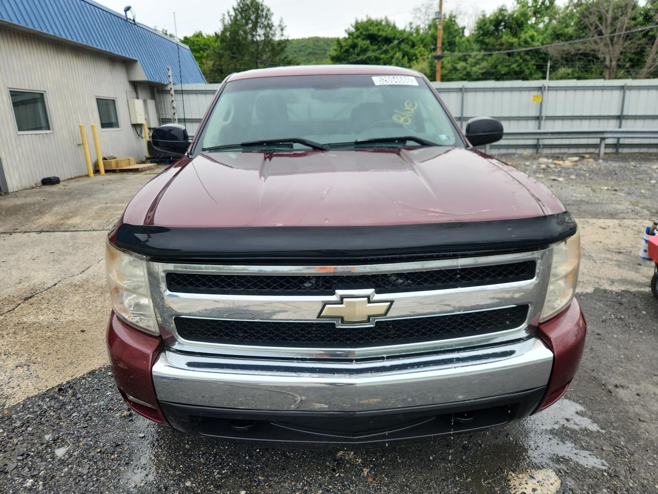 2008 Chevrolet Silverado K1500 Maroon vin: 1GCEK19048E180400 Damage: Left Head Lamp, Faded, Repair Required