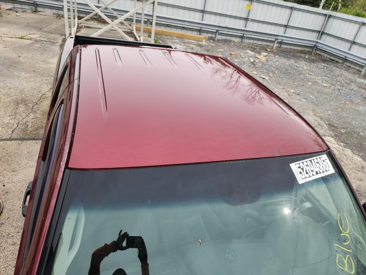2008 Chevrolet Silverado K1500 Maroon vin: 1GCEK19048E180400 Damage: Right Front Door, Oxidized, > 12 Inches