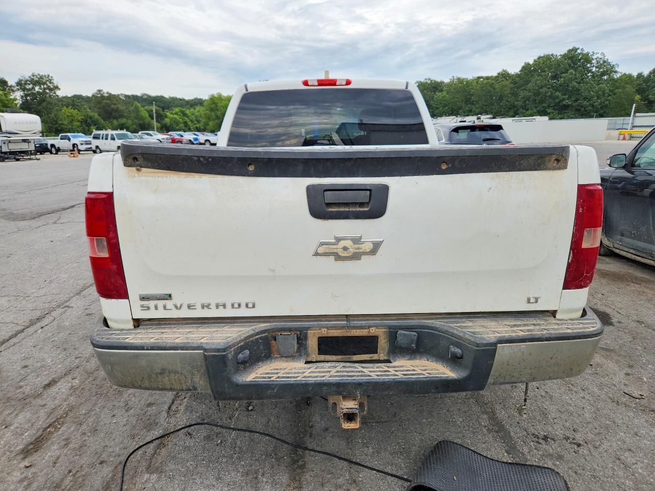 2008 Chevrolet Silverado White vin: 1GCEK19078Z262842
