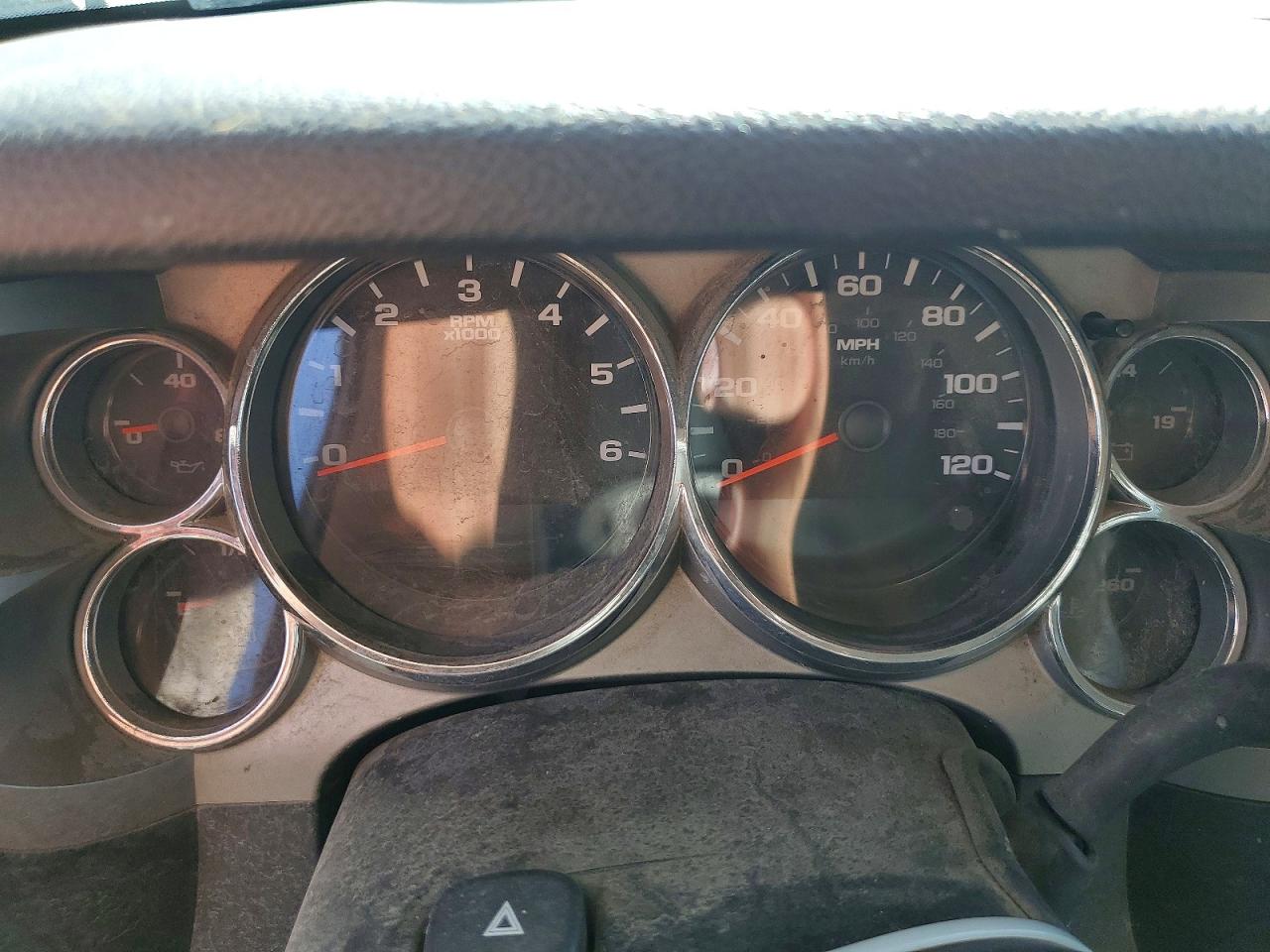 2008 Chevrolet Silverado K1500 White vin: 1GCEK19078Z292973
