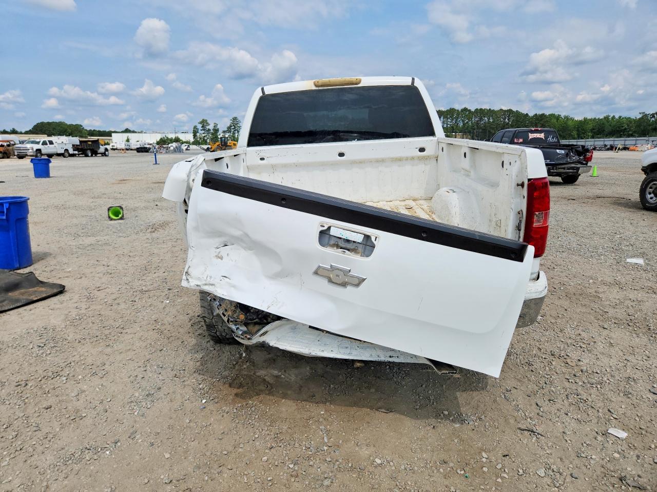 2009 Chevrolet Silverado K1500 Белый vin: 1GCEK19079Z216123