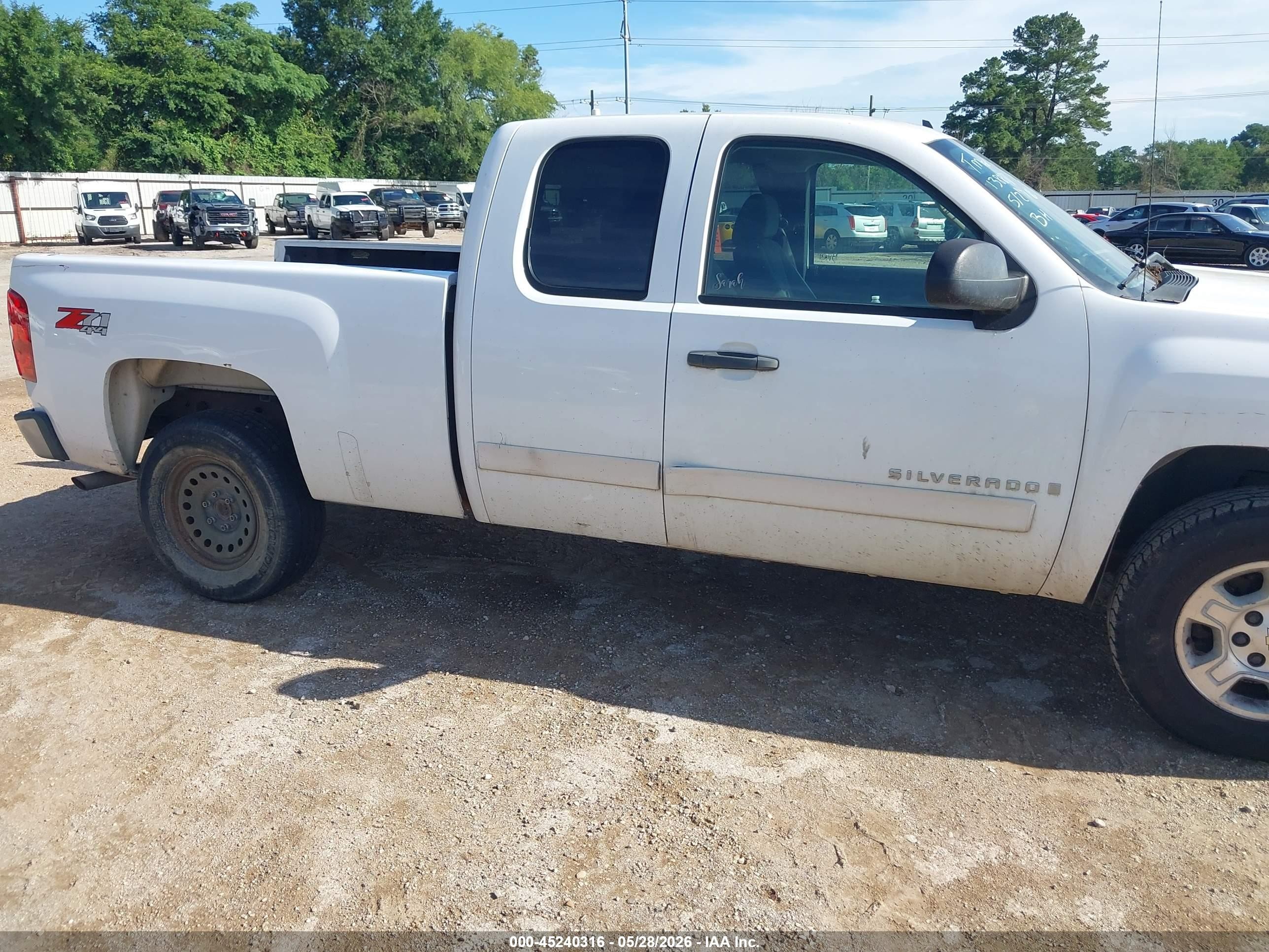 2008 Chevrolet Silverado 1500 Lt1 White vin: 1GCEK19088Z138871