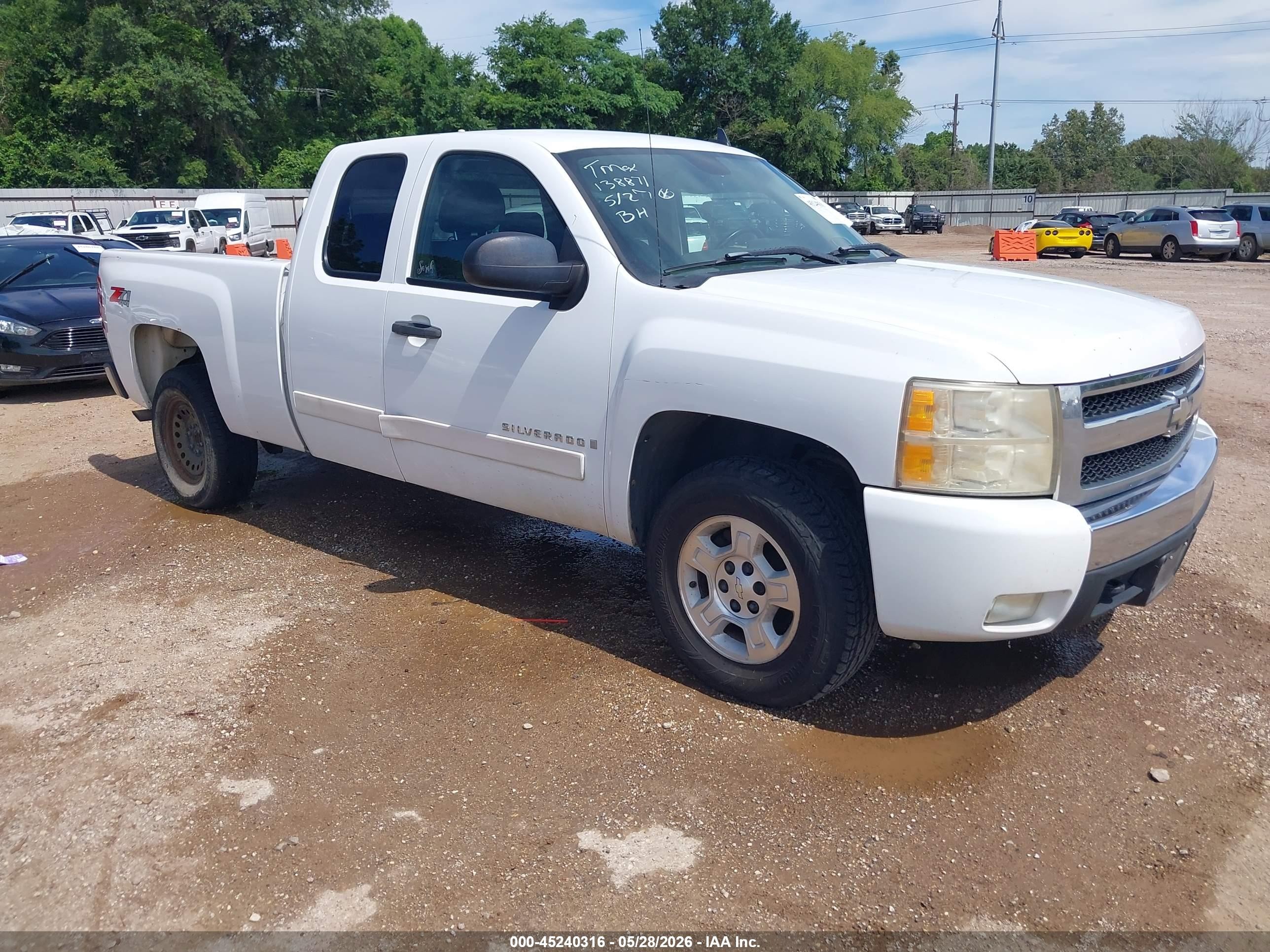 2008 Chevrolet Silverado 1500 Lt1 White vin: 1GCEK19088Z138871