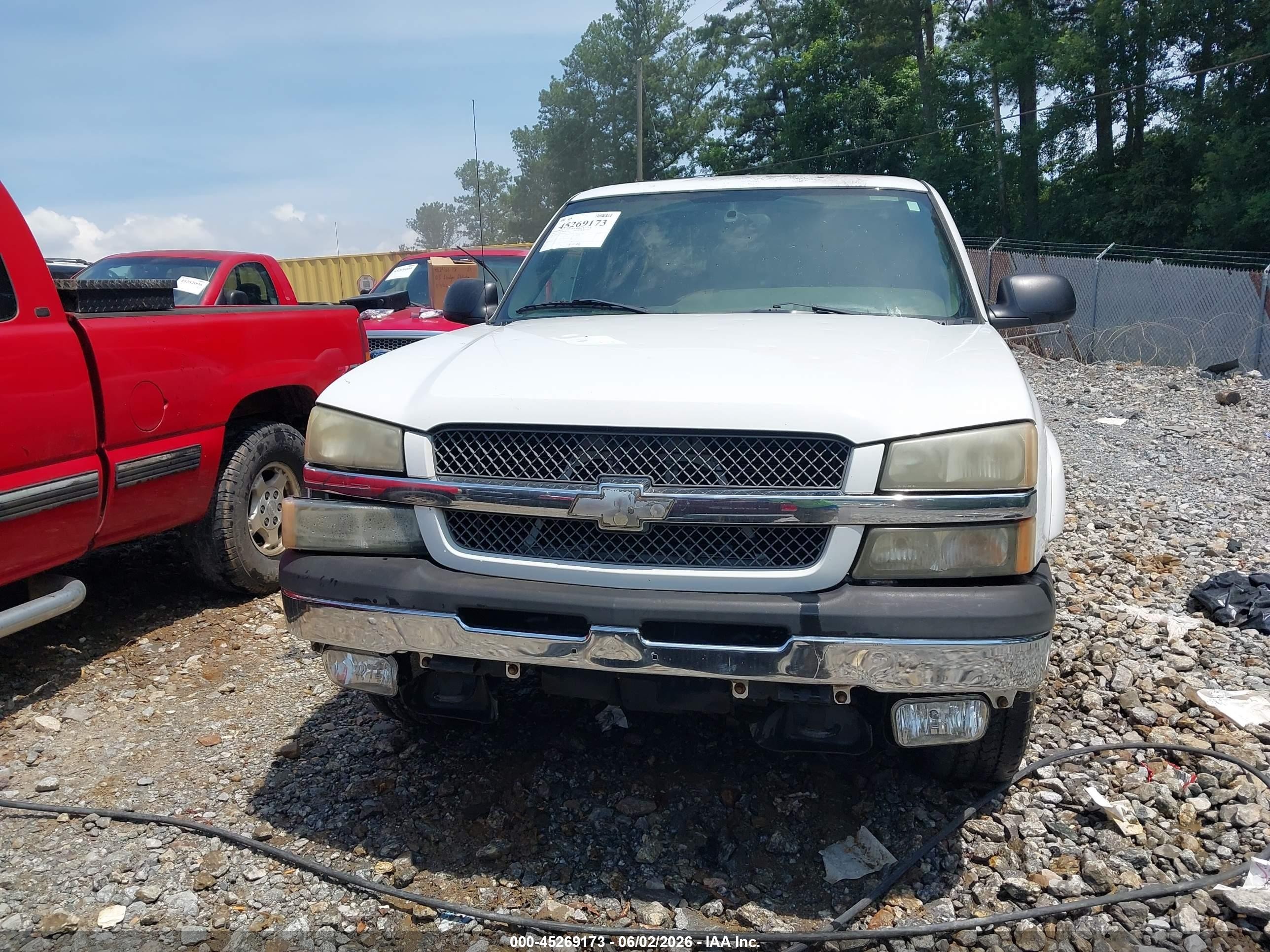 2005 Chevrolet Silverado 1500 Z71 White vin: 1GCEK19B05E147603
