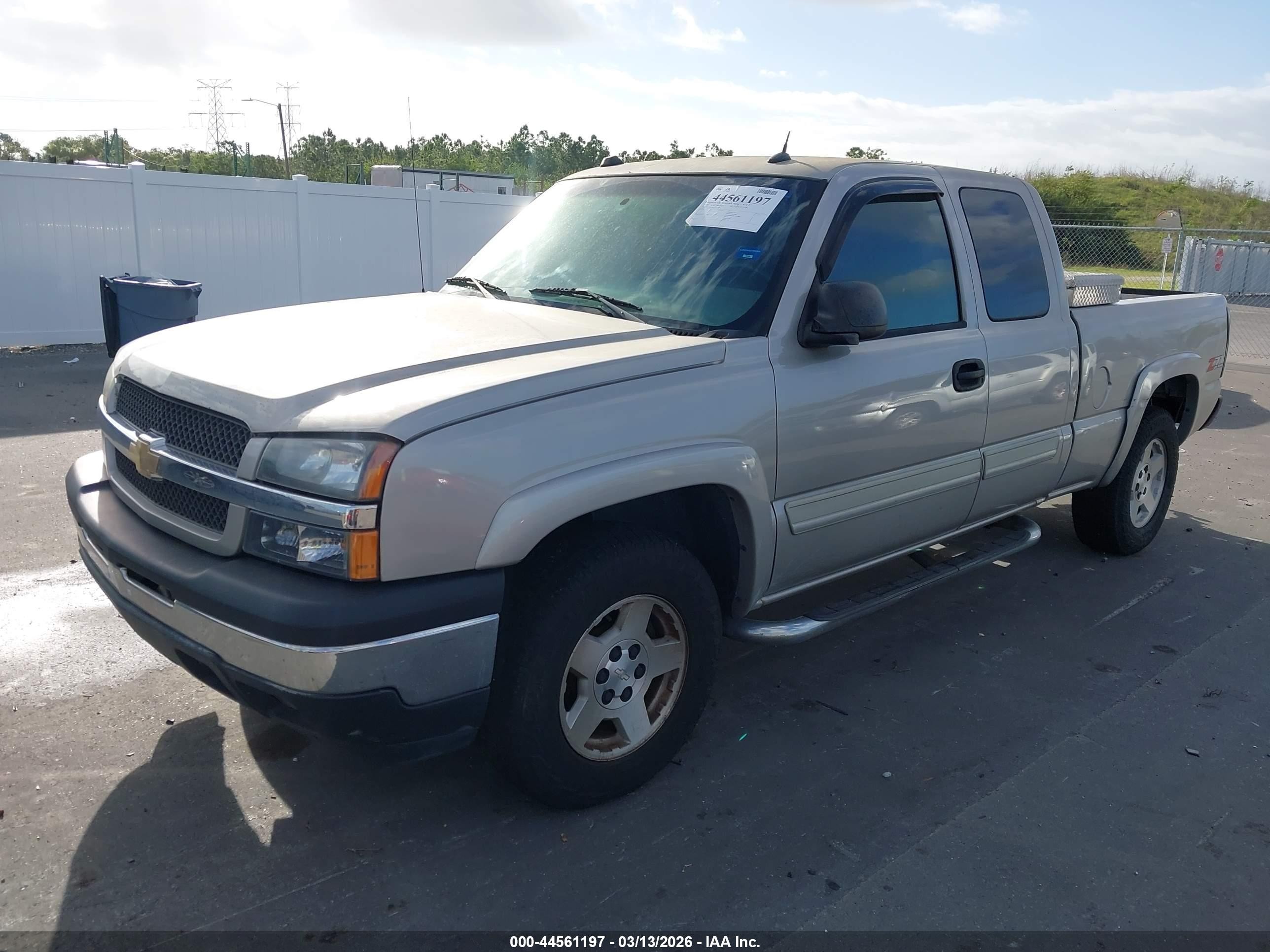 2005 Chevrolet Silverado 1500 Z71 Champagne vin: 1GCEK19B05E221389