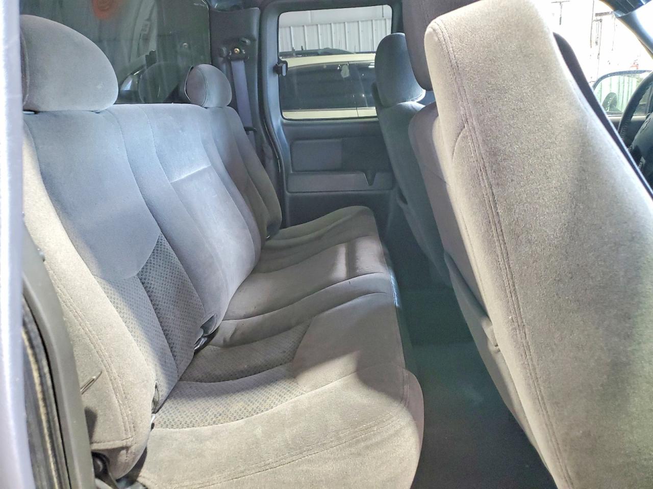 2005 Chevrolet Silverado K1500 Blue vin: 1GCEK19B05E265358