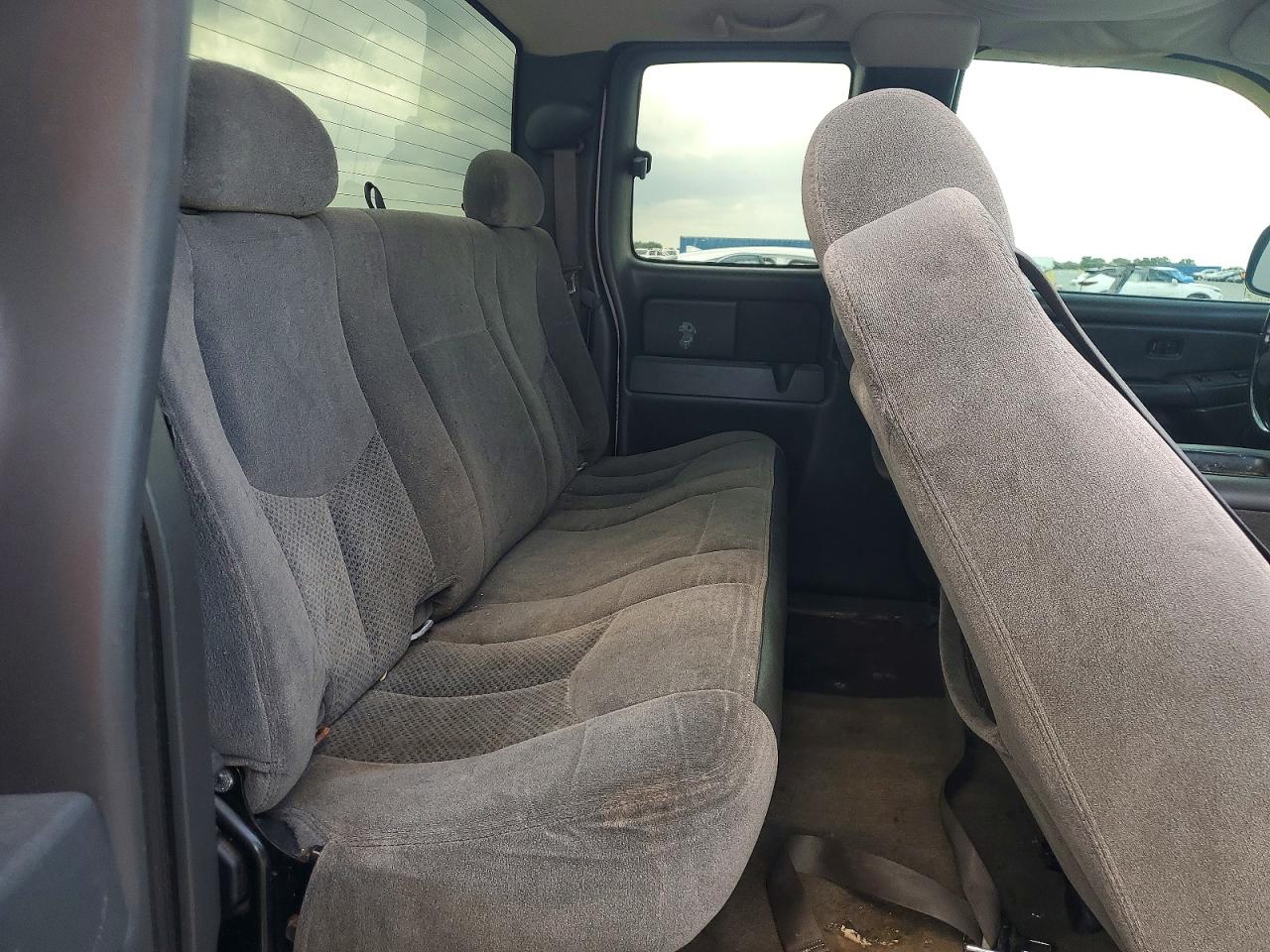 2005 Chevrolet Silverado K1500 White vin: 1GCEK19B05E289837