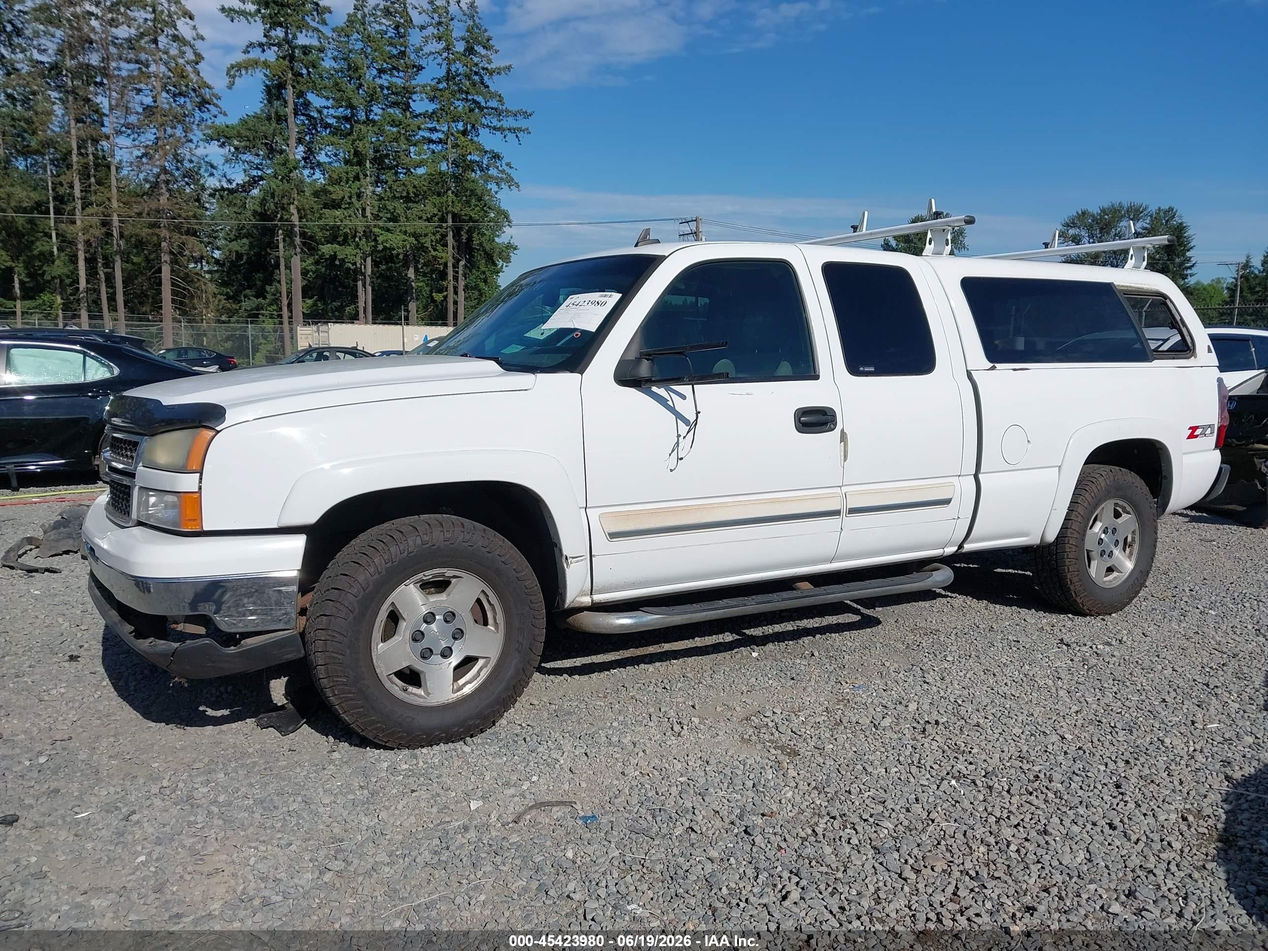 2006 Chevrolet Silverado 1500 Lt2 White vin: 1GCEK19B06Z189893