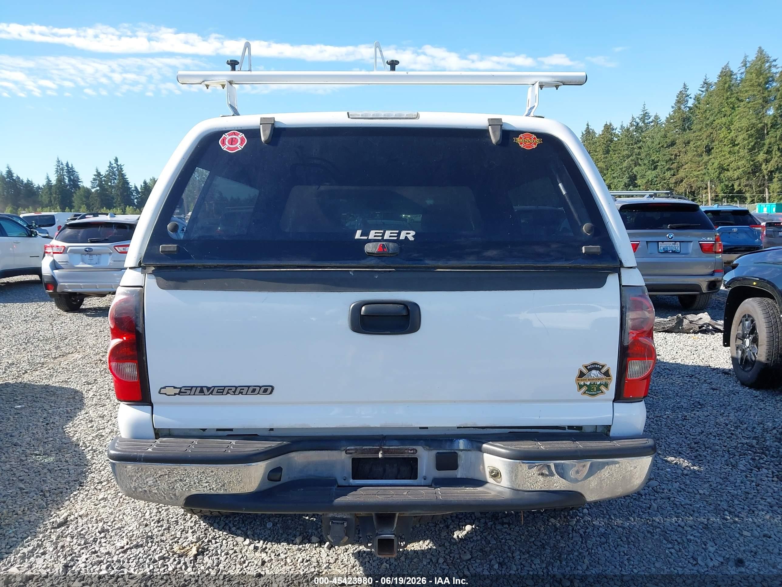 2006 Chevrolet Silverado 1500 Lt2 White vin: 1GCEK19B06Z189893