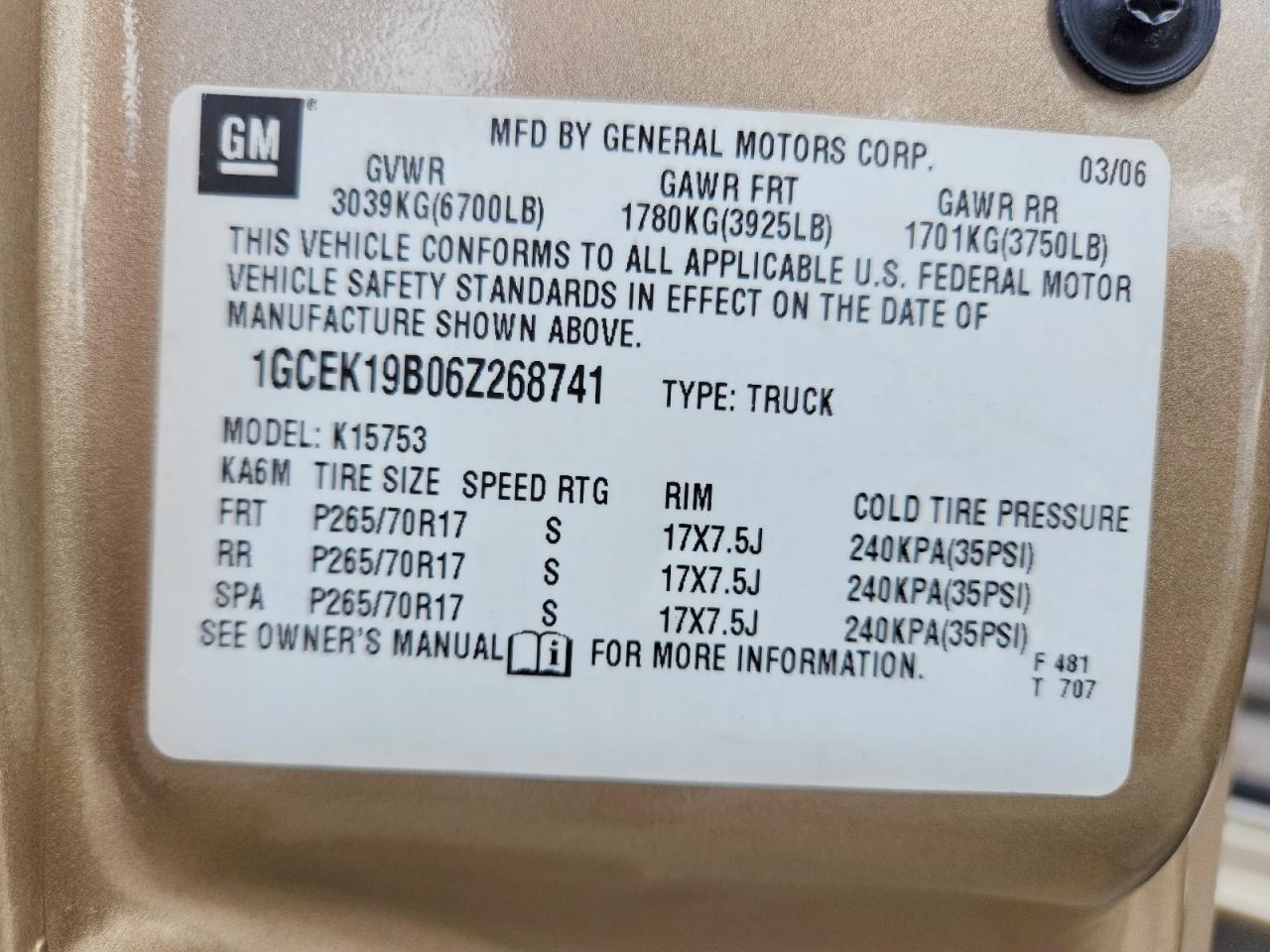 2006 Chevrolet Silverado K1500 Золотой vin: 1GCEK19B06Z268741