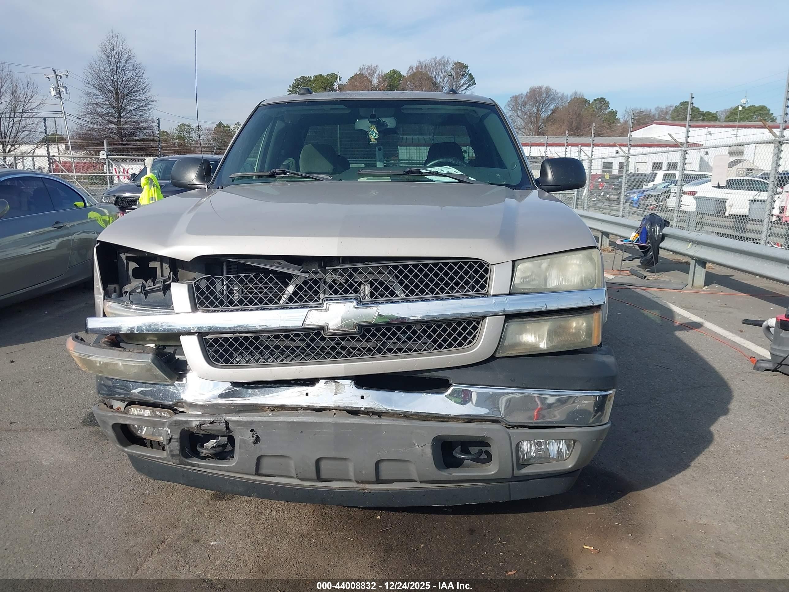 2005 Chevrolet Silverado 1500 Z71 Gold vin: 1GCEK19B15E143592