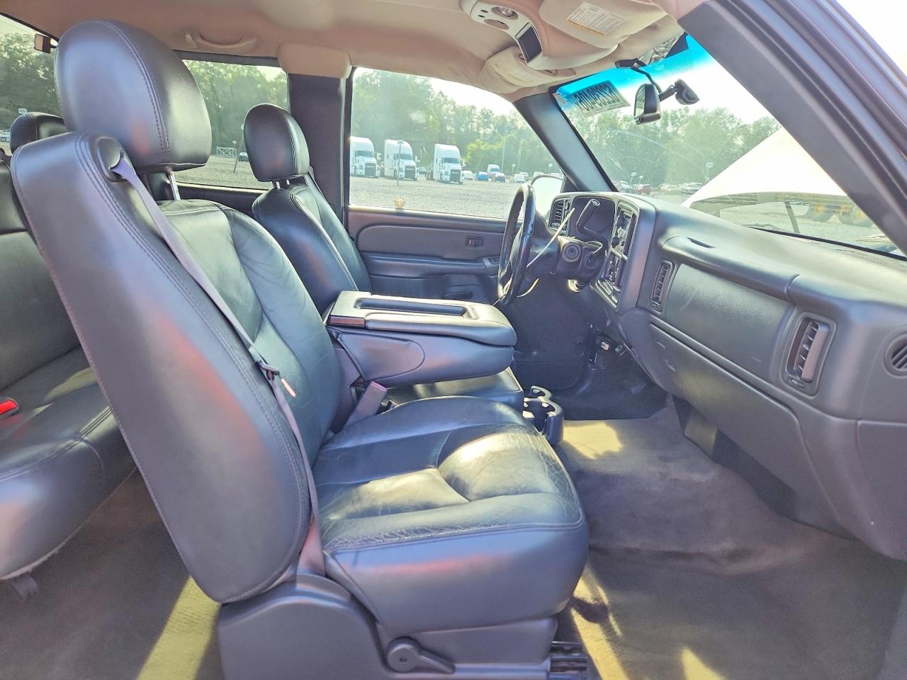 2006 Chevrolet Silverado K1500 Silver vin: 1GCEK19B16Z141853