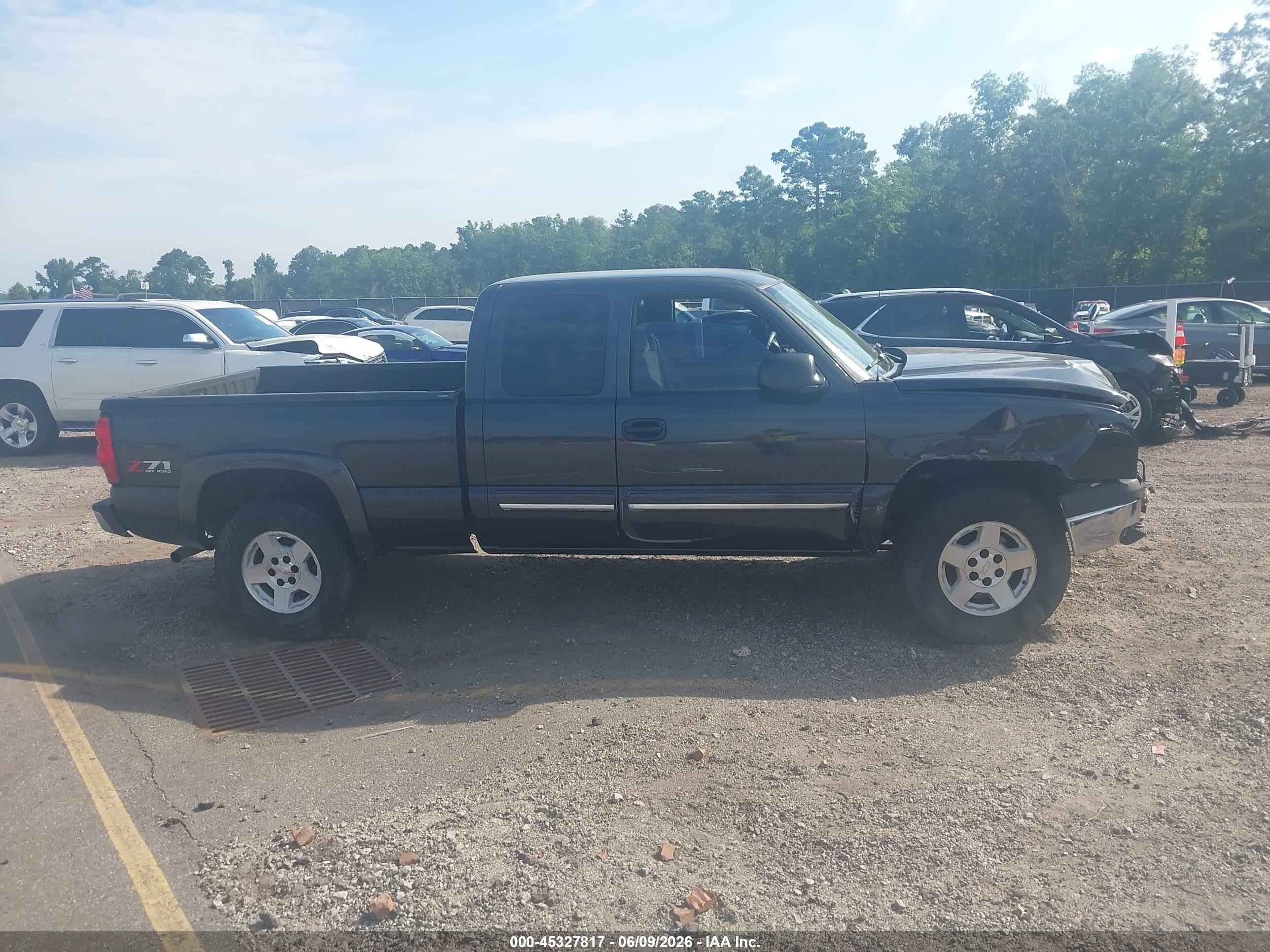 2005 Chevrolet Silverado 1500 Z71 Black vin: 1GCEK19B25E246312