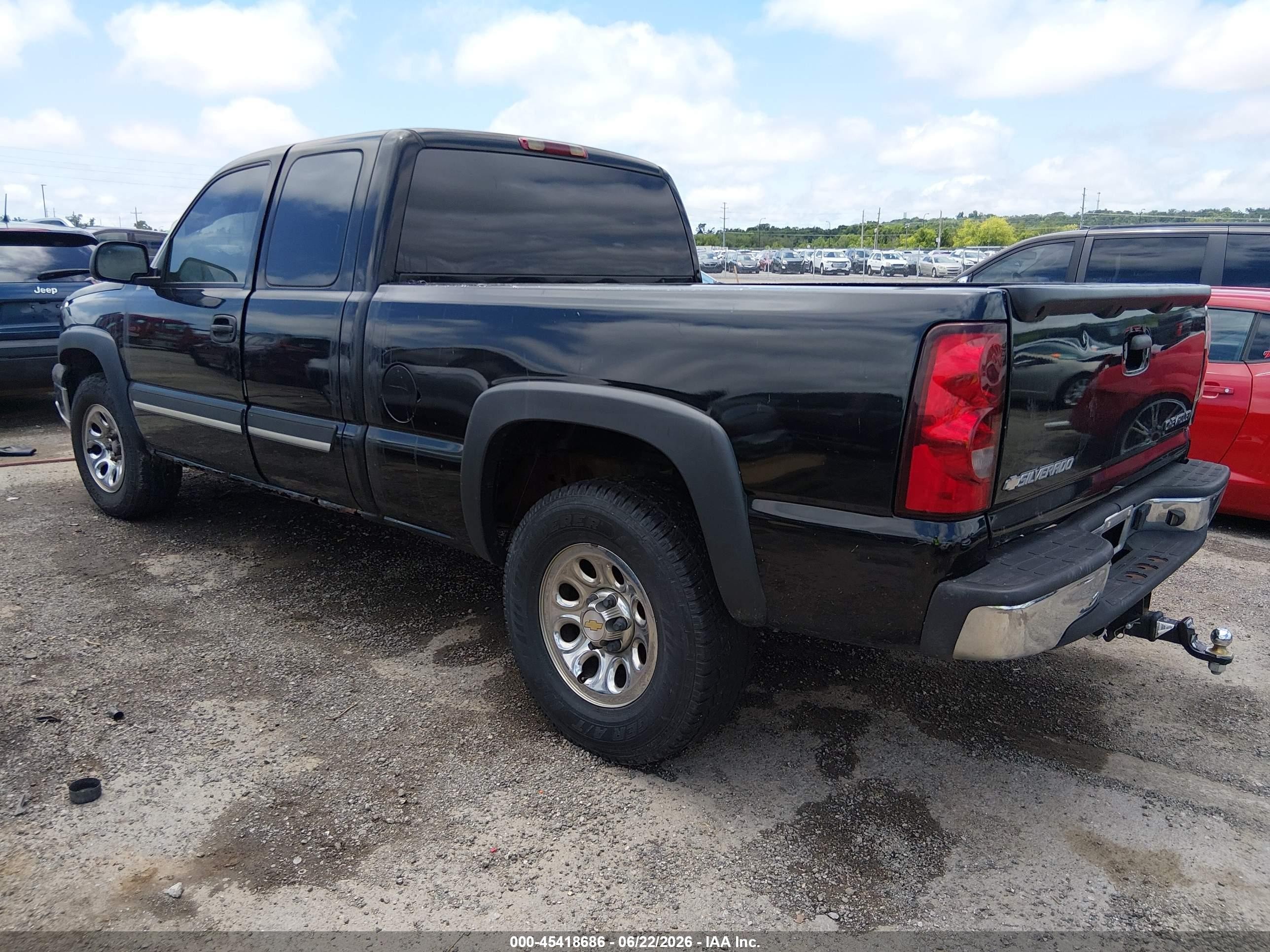 2005 Chevrolet Silverado 1500 Z71 Черный vin: 1GCEK19B25Z105703