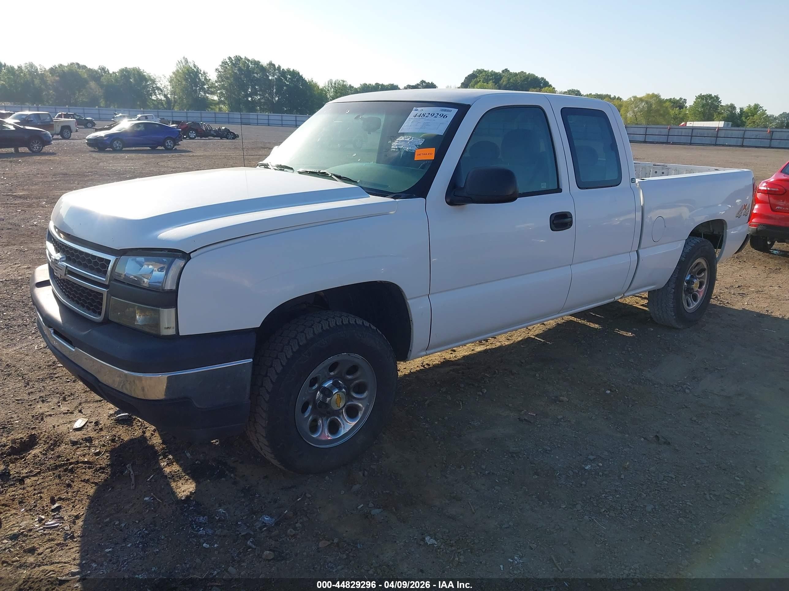 2006 Chevrolet Silverado 1500 Ls White vin: 1GCEK19B26Z150271