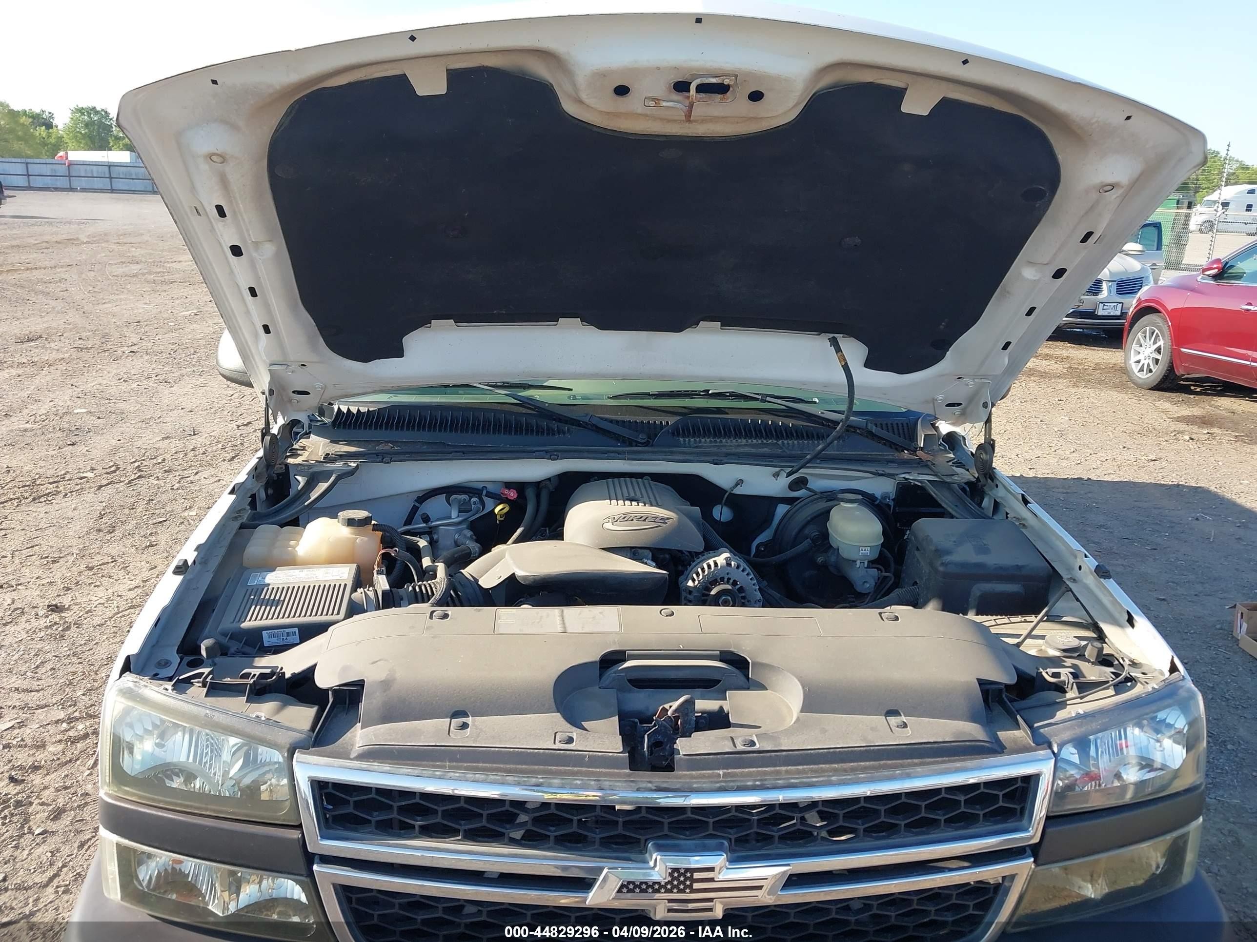 2006 Chevrolet Silverado 1500 Ls White vin: 1GCEK19B26Z150271