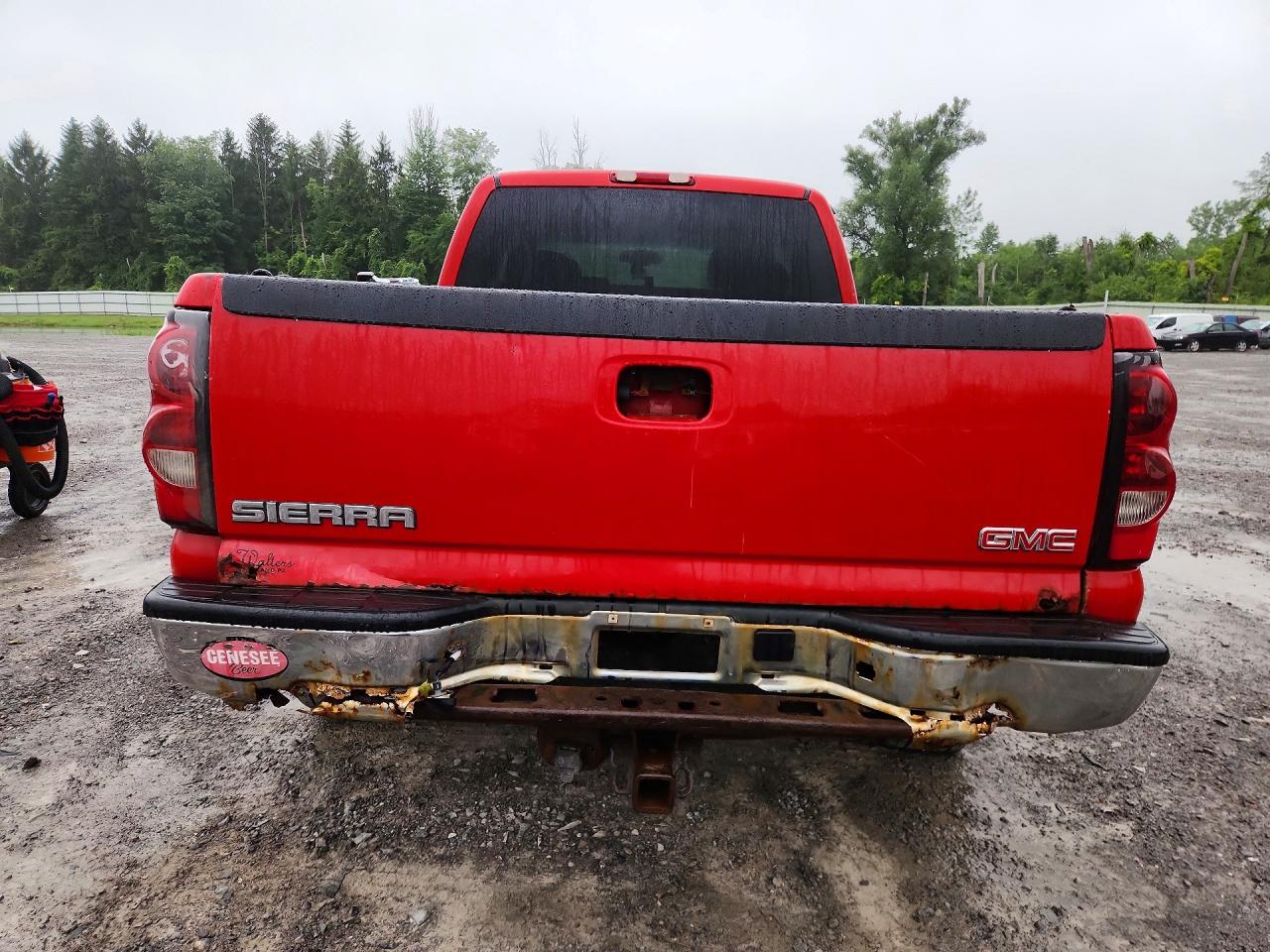 2006 Chevrolet Silverado K1500 Red vin: 1GCEK19B26Z187045