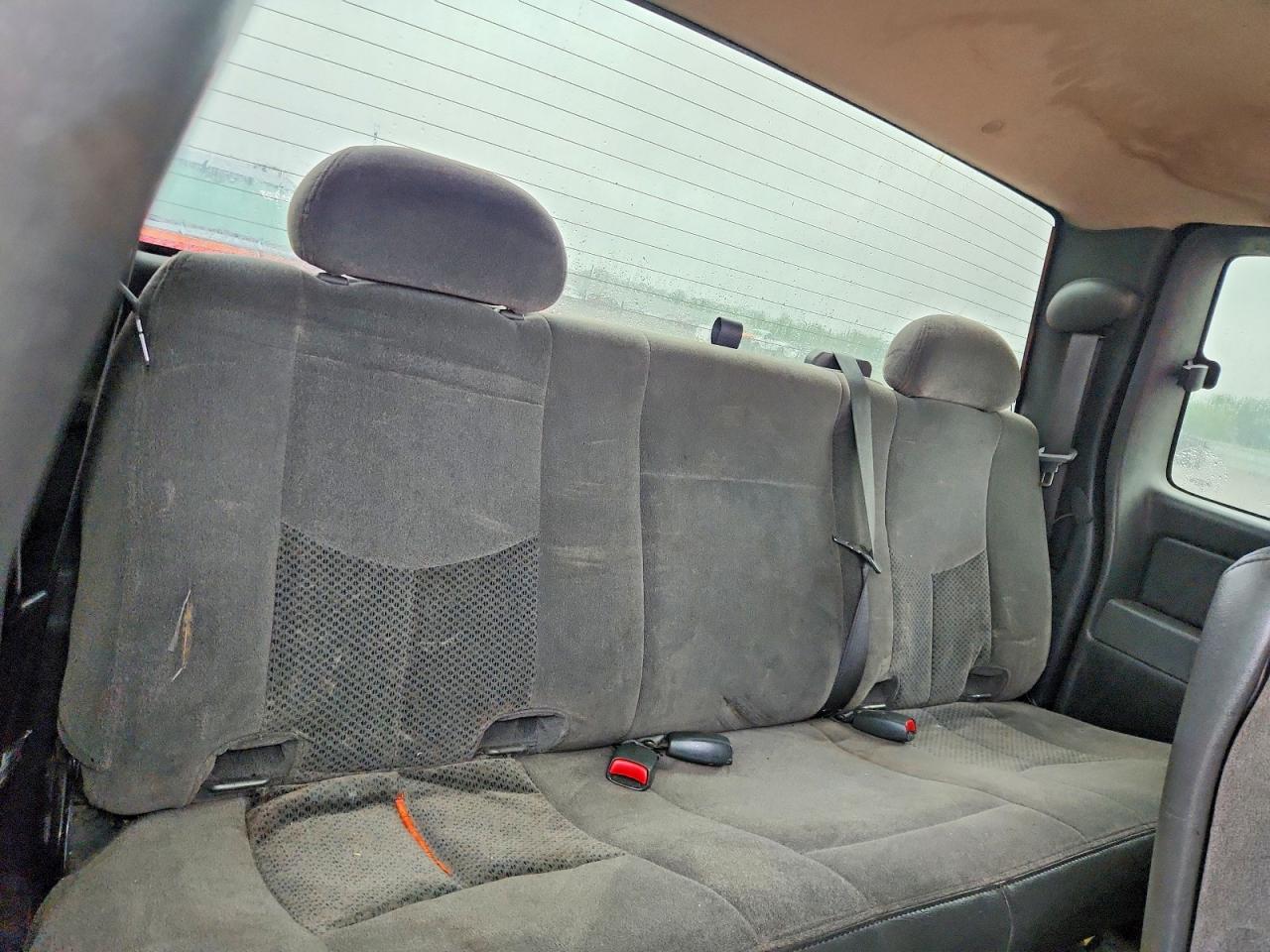 2006 Chevrolet Silverado K1500 Red vin: 1GCEK19B26Z187045