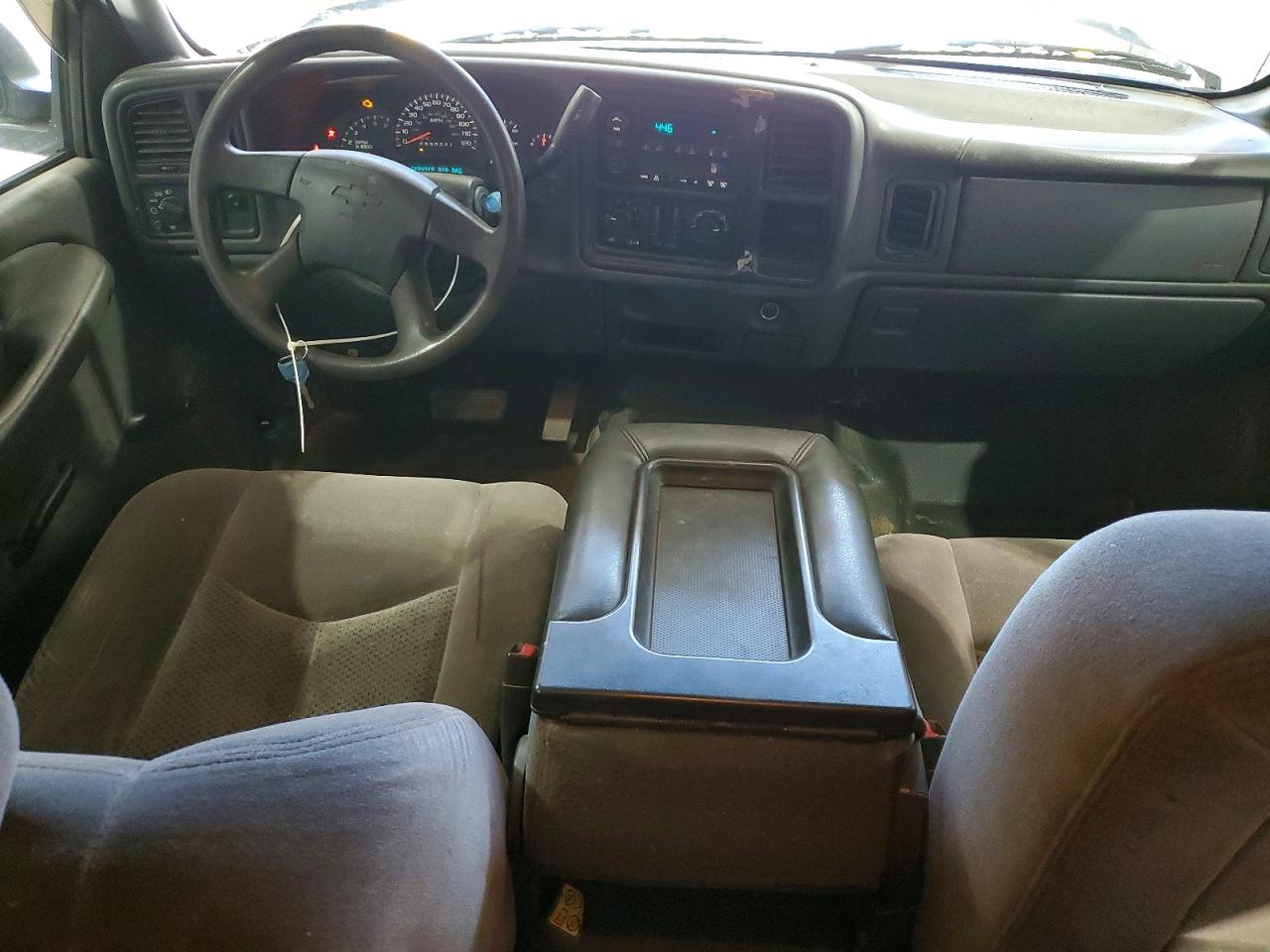 2006 Chevrolet Silverado K1500 Серебряный vin: 1GCEK19B36E276534