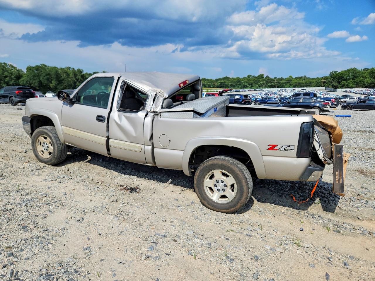 2005 Chevrolet Silverado K1500 Silver vin: 1GCEK19B45E210184