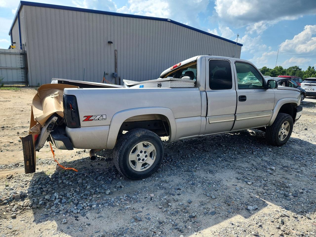 2005 Chevrolet Silverado K1500 Silver vin: 1GCEK19B45E210184