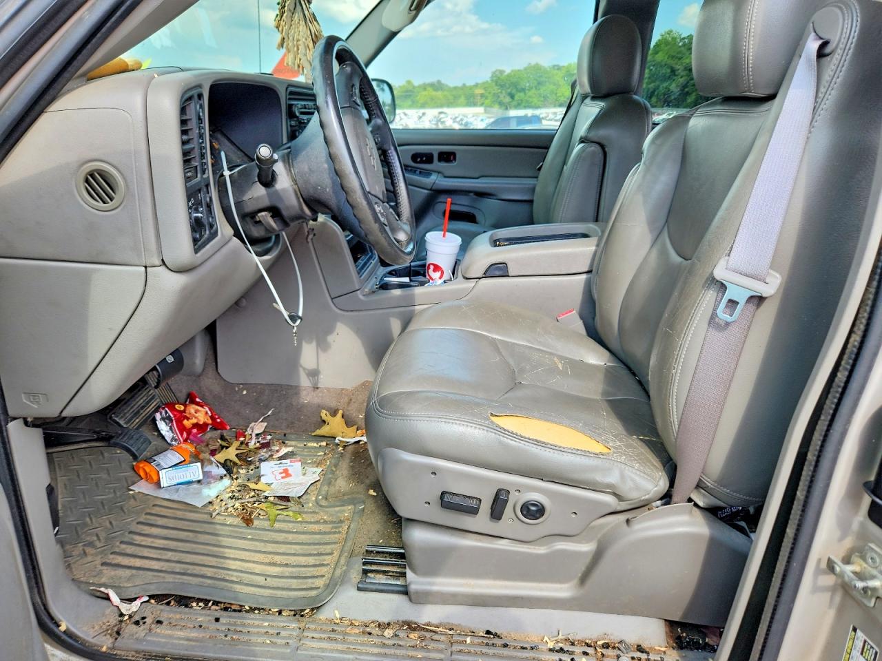 2005 Chevrolet Silverado K1500 Silver vin: 1GCEK19B45E210184