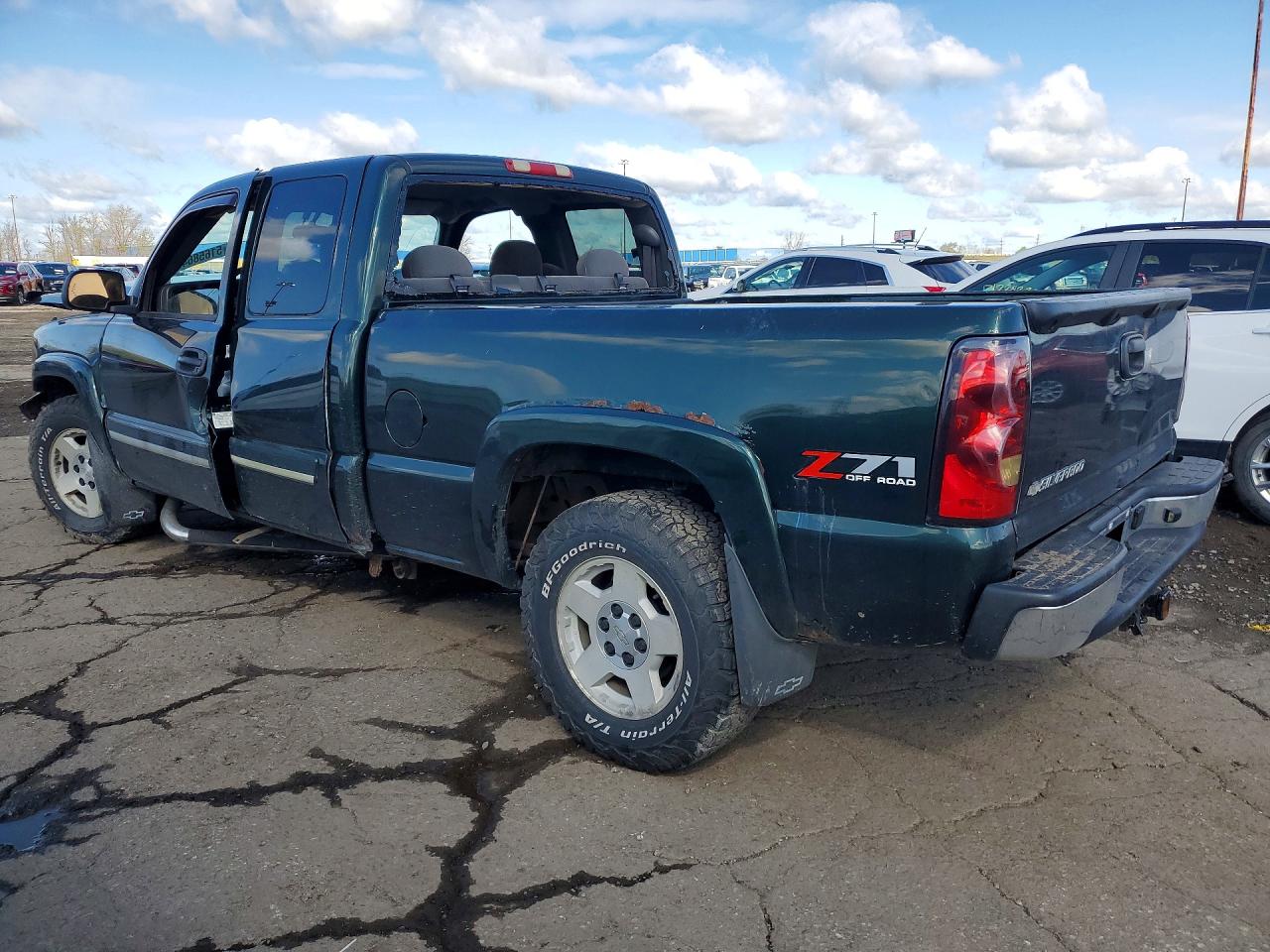 2006 Chevrolet Silverado K1500 Green vin: 1GCEK19B46Z142463