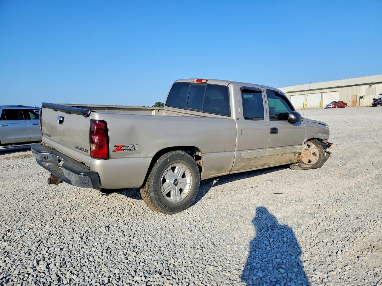 2005 Chevrolet Silverado K1500 Beige vin: 1GCEK19B55Z342010