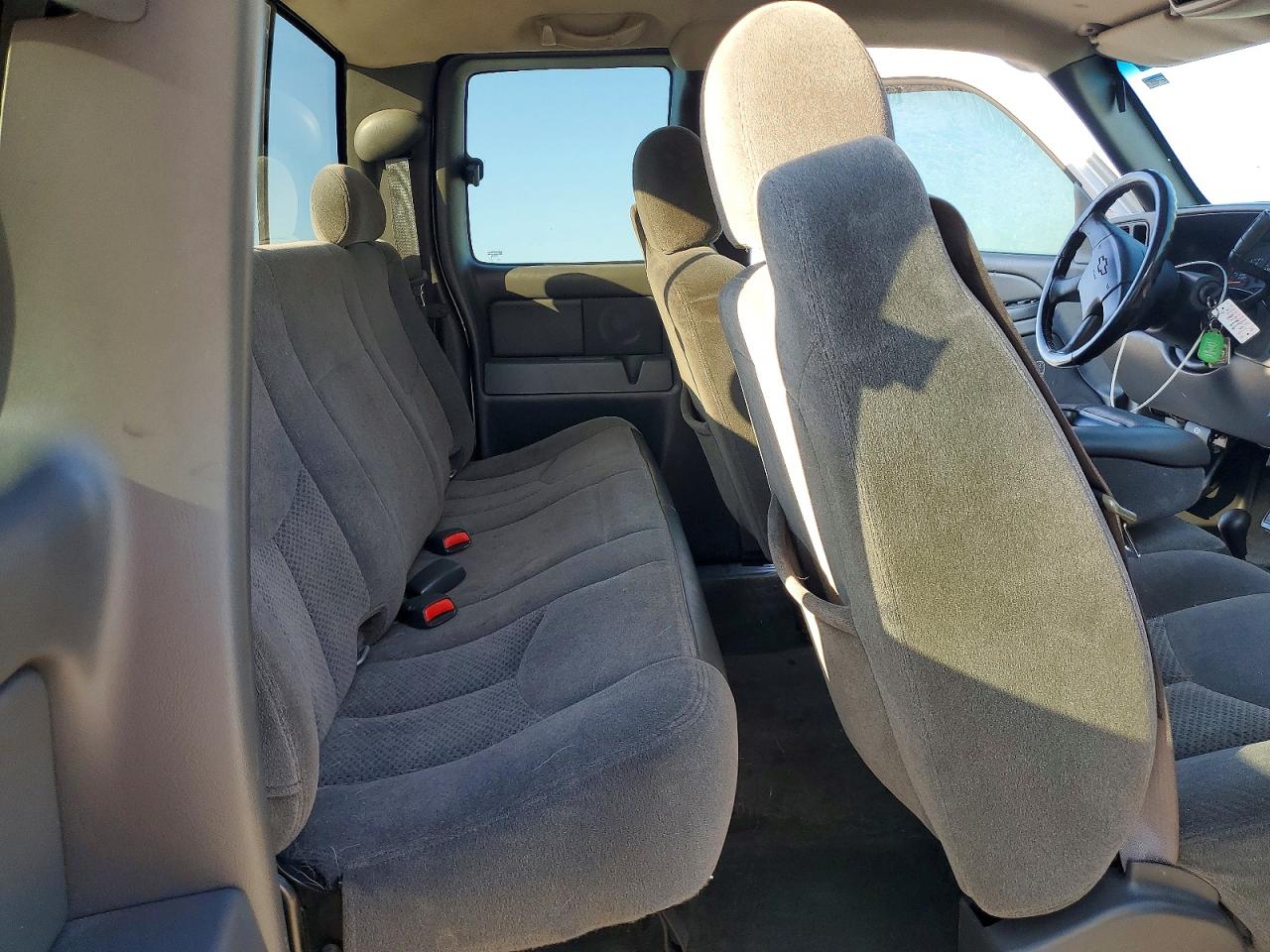 2005 Chevrolet Silverado K1500 Beige vin: 1GCEK19B55Z342010