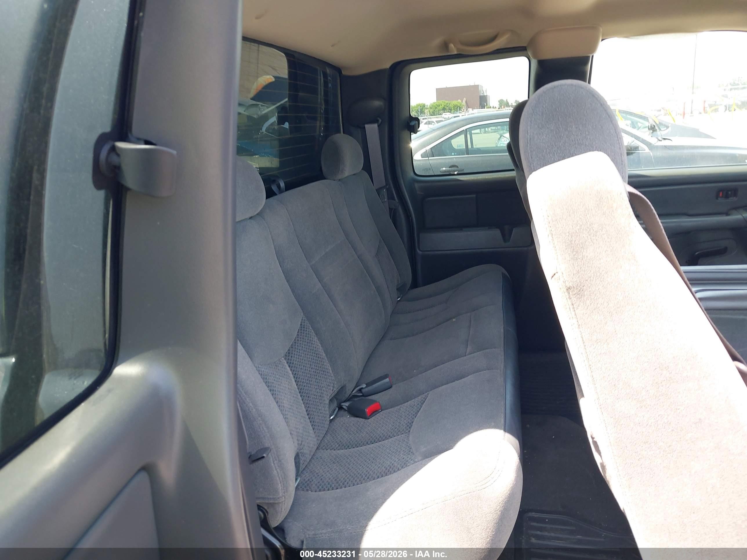 2005 Chevrolet Silverado 1500 Z71 Black vin: 1GCEK19B65E296243