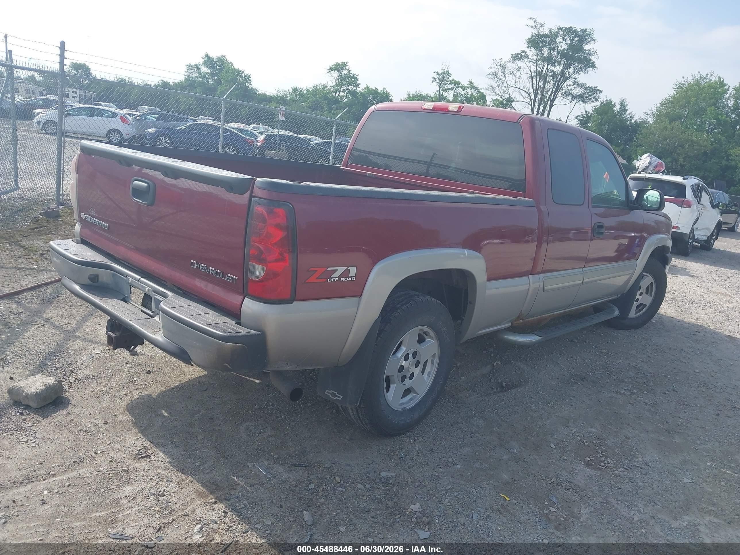 2005 Chevrolet Silverado 1500 Z71 Красный vin: 1GCEK19B65Z250419