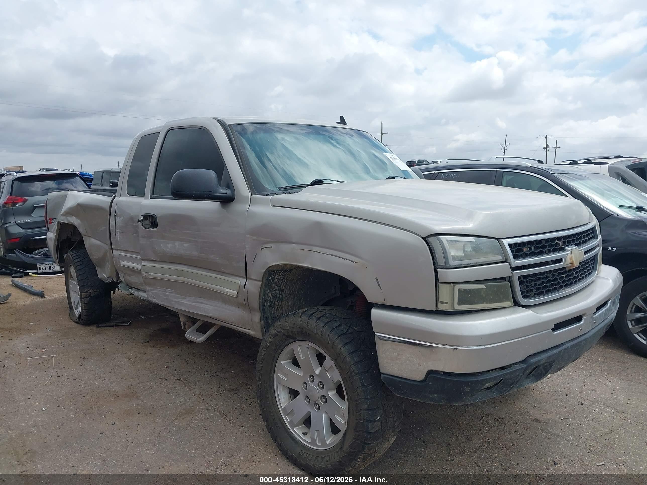 2006 Chevrolet Silverado 1500 Lt2 Silver vin: 1GCEK19B66Z229314