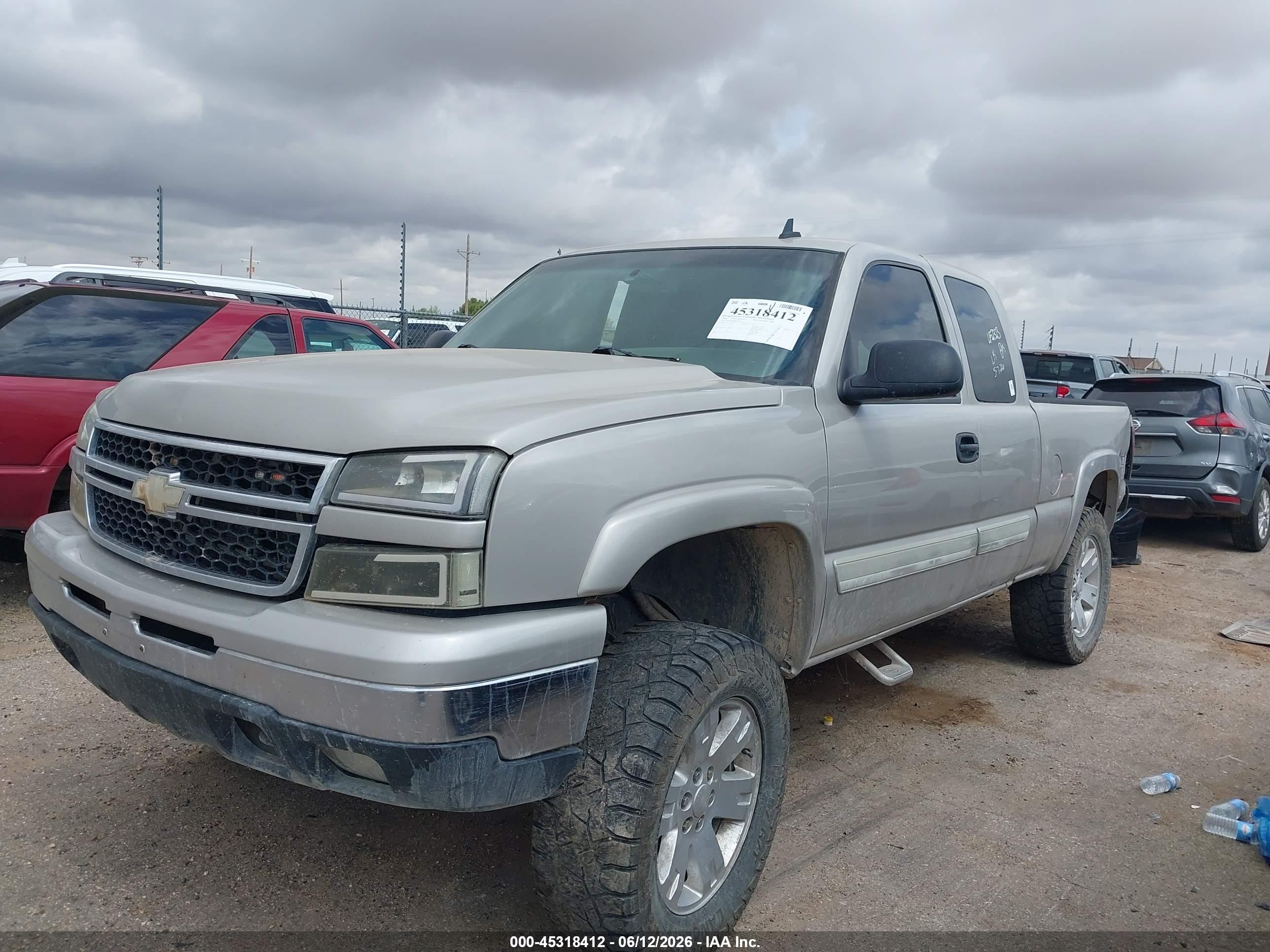2006 Chevrolet Silverado 1500 Lt2 Серебряный vin: 1GCEK19B66Z229314