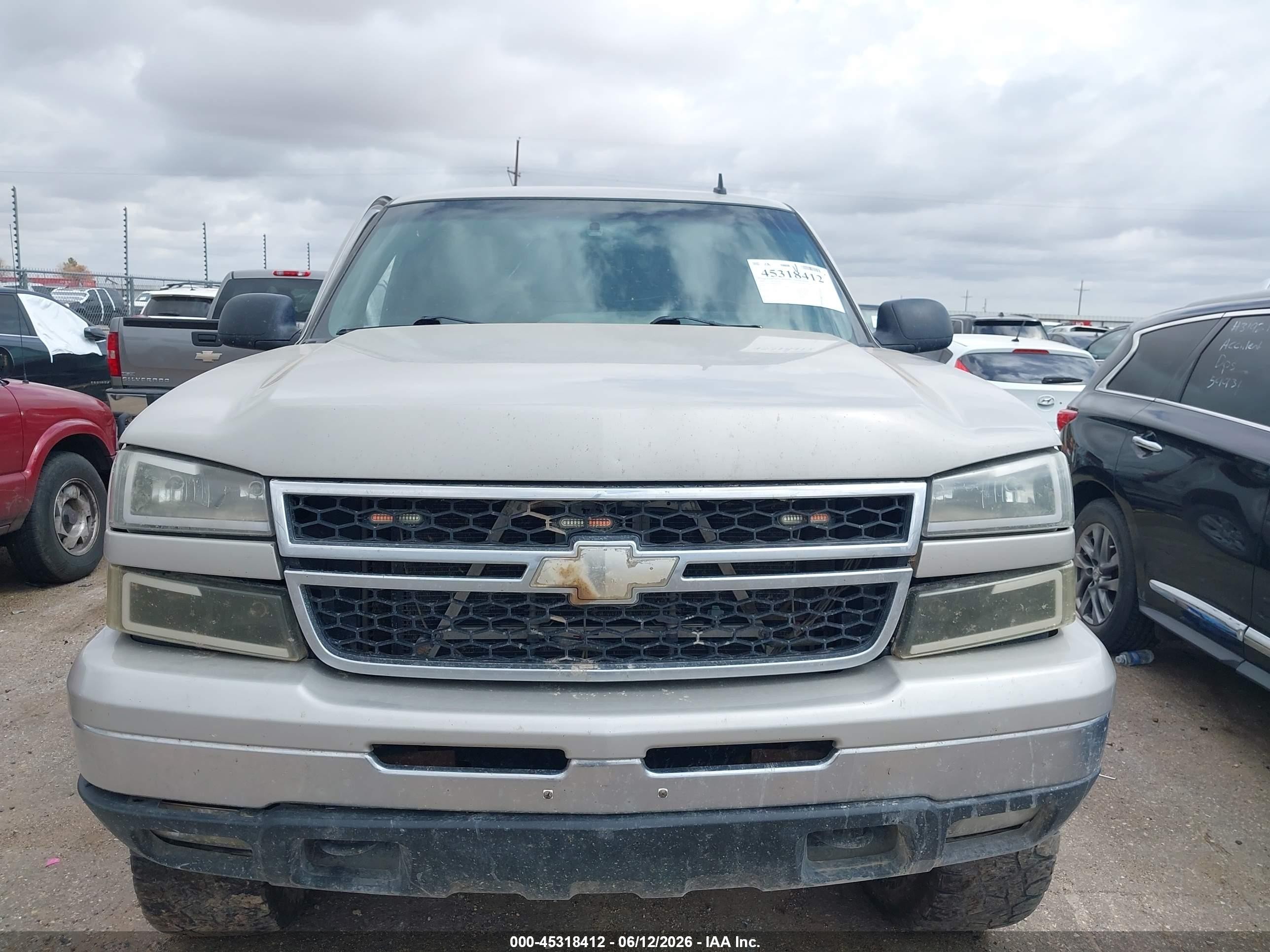 2006 Chevrolet Silverado 1500 Lt2 Серебряный vin: 1GCEK19B66Z229314