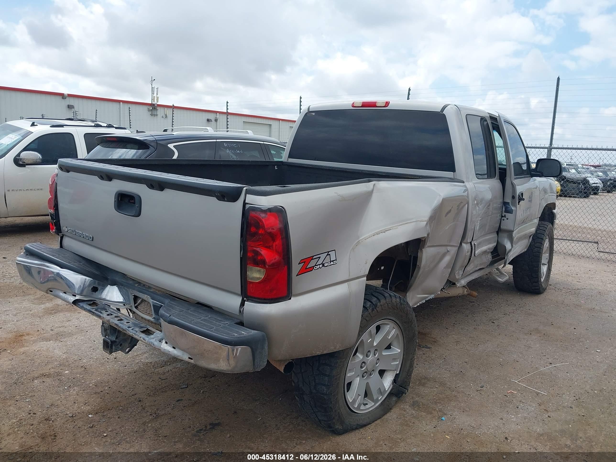 2006 Chevrolet Silverado 1500 Lt2 Серебряный vin: 1GCEK19B66Z229314