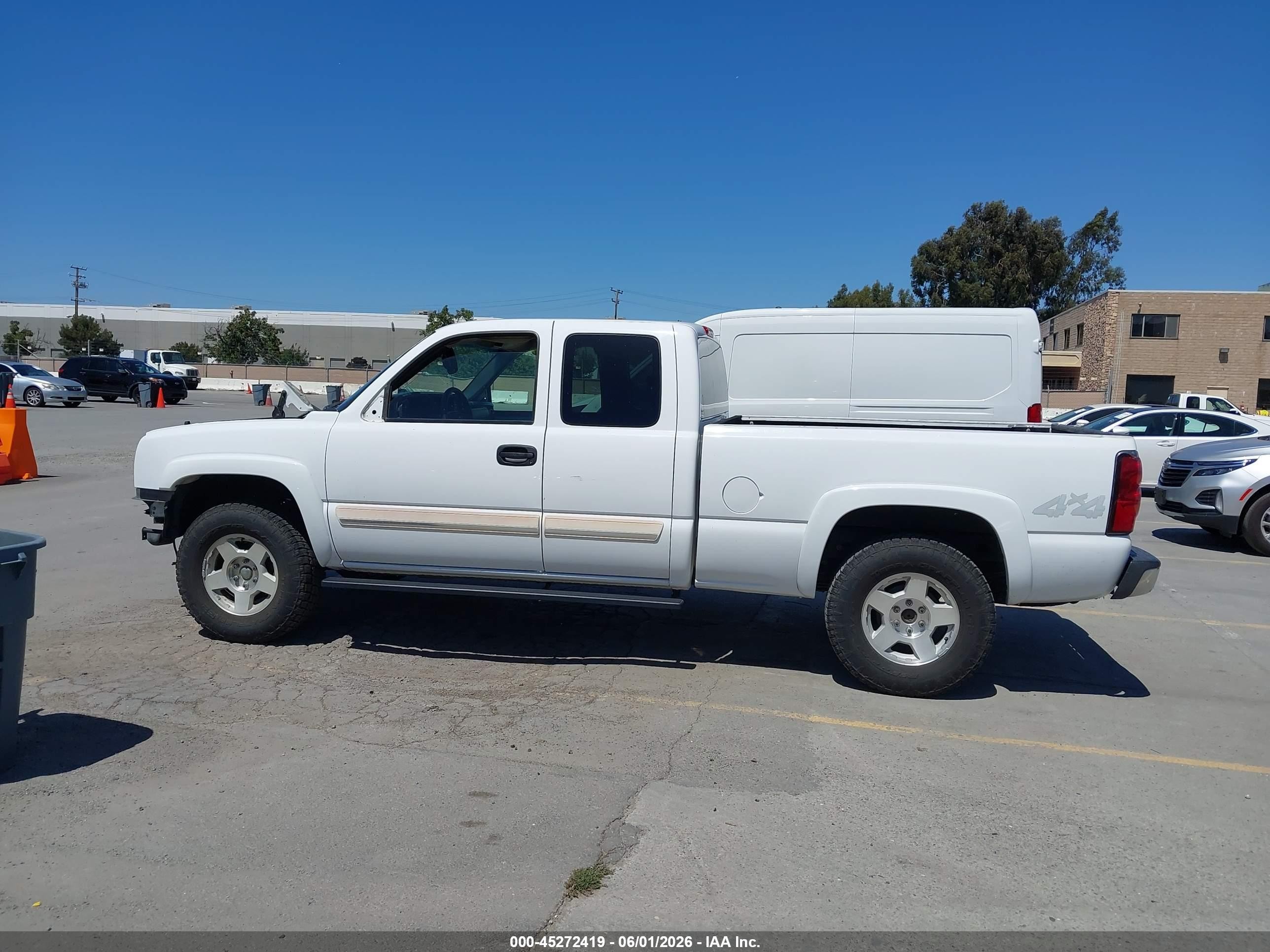 2006 Chevrolet Silverado 1500 Lt1 White vin: 1GCEK19B66Z243424