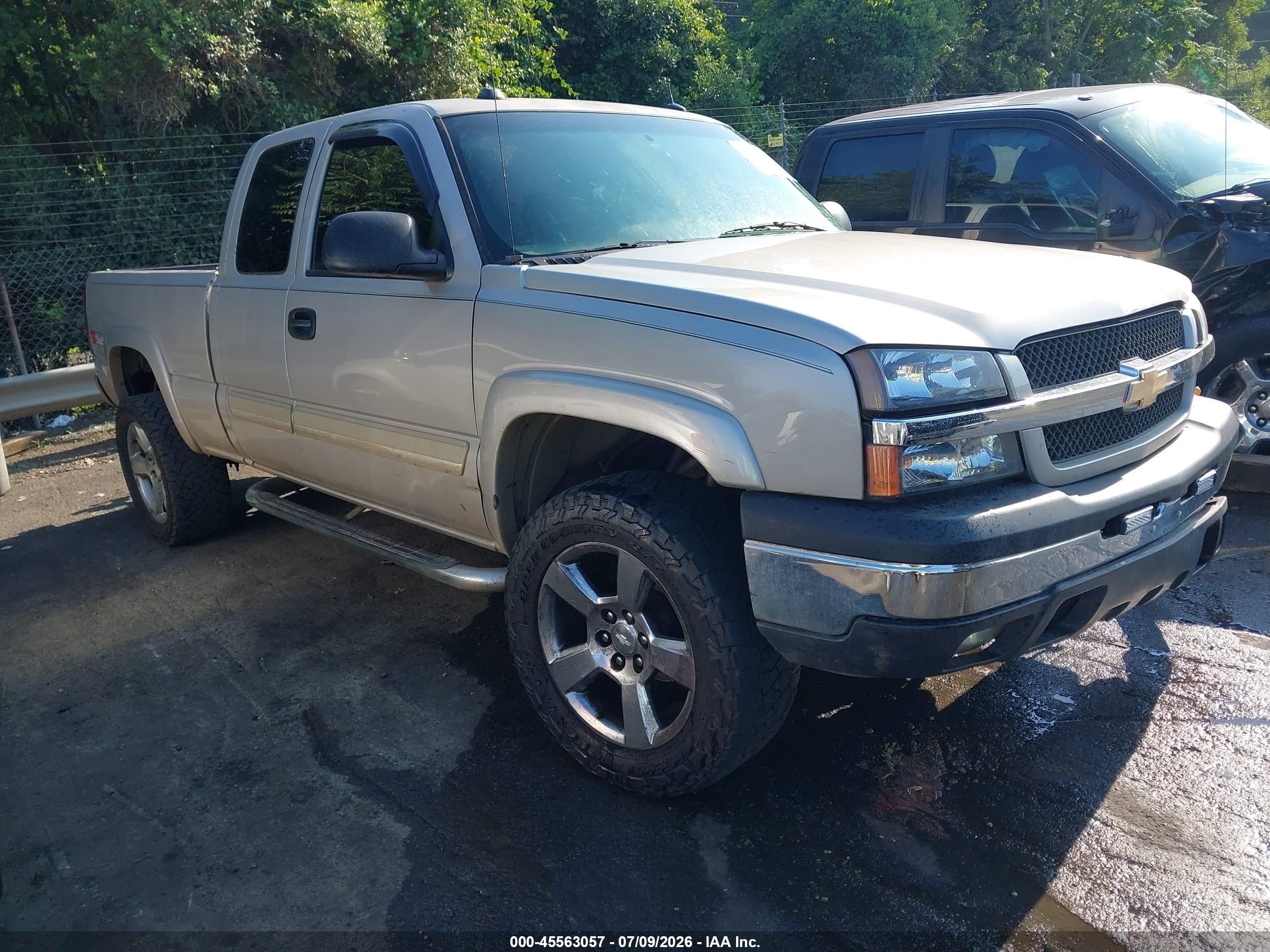 2005 Chevrolet Silverado 1500 Z71 Серебряный vin: 1GCEK19B75E331839