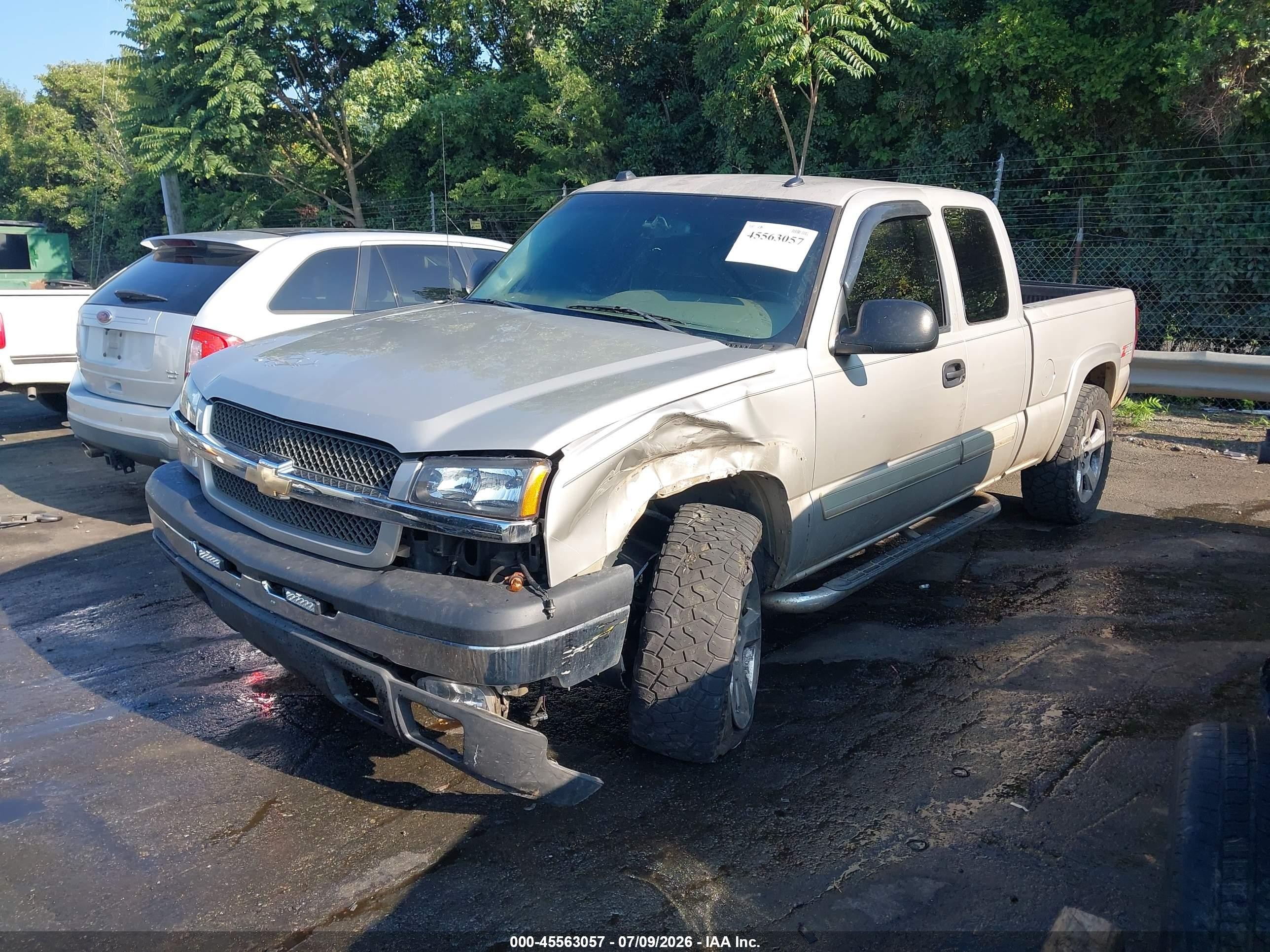 2005 Chevrolet Silverado 1500 Z71 Серебряный vin: 1GCEK19B75E331839