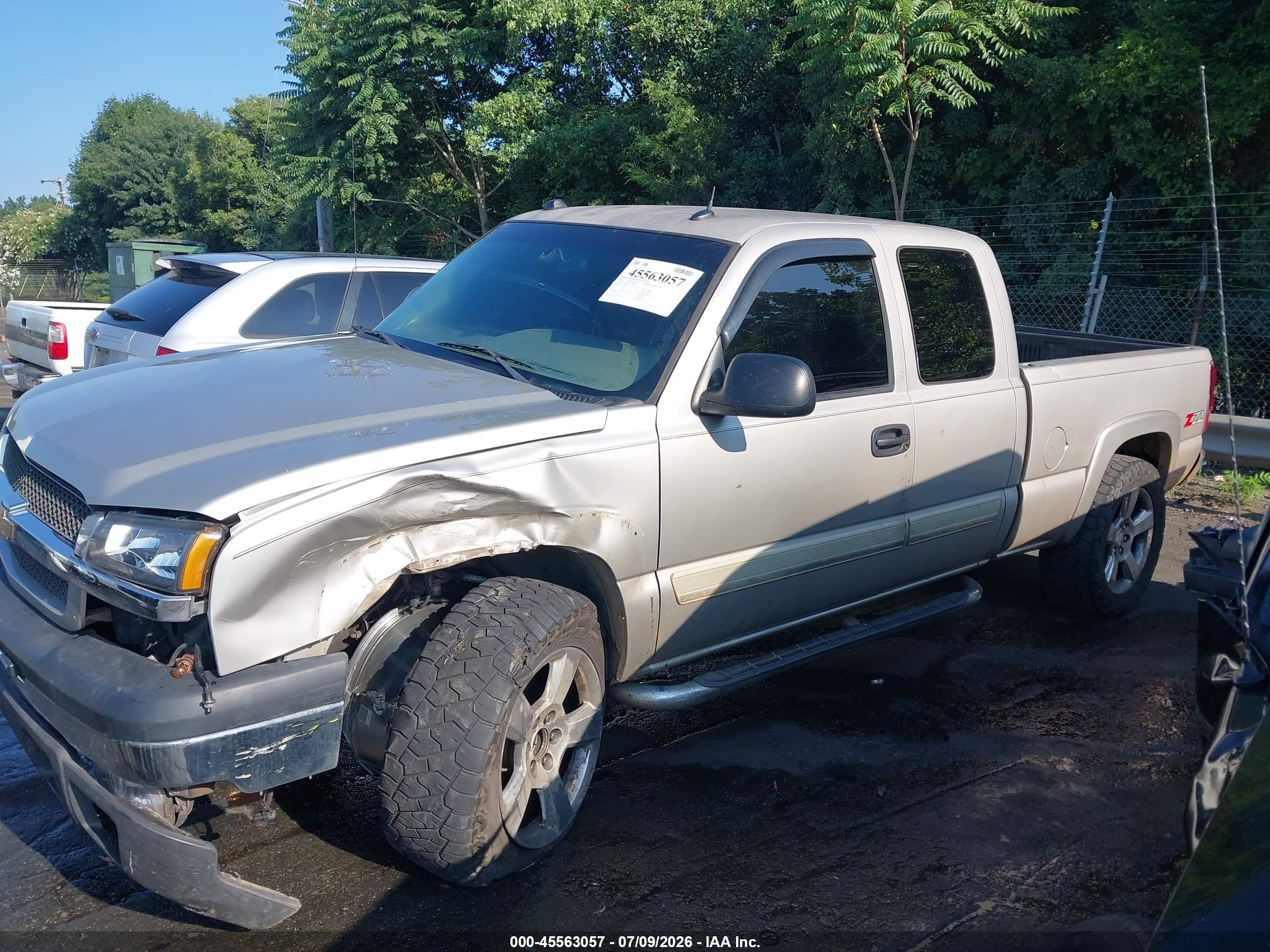 2005 Chevrolet Silverado 1500 Z71 Серебряный vin: 1GCEK19B75E331839